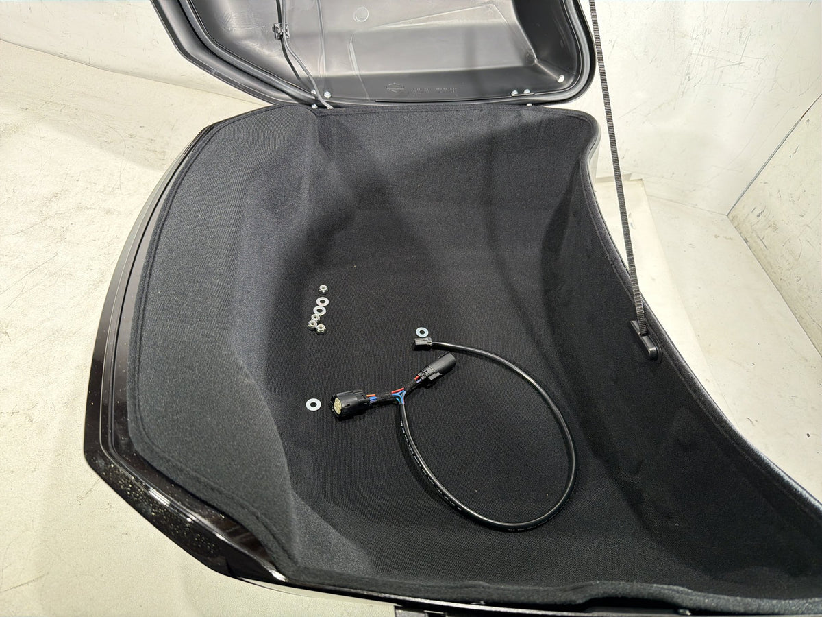 2016 Electra Glide CVO Screamin Eagle Rear Tour Pak Trunk Luggage Tray Box