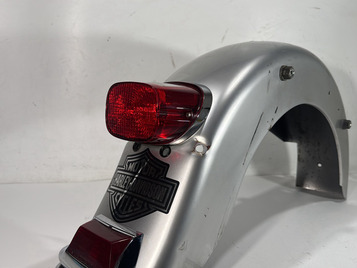 2003 Harley Electra Glide Touring Ultra FLHTCUI OEM Rear Wheel Fender Taillight Brake Lamp