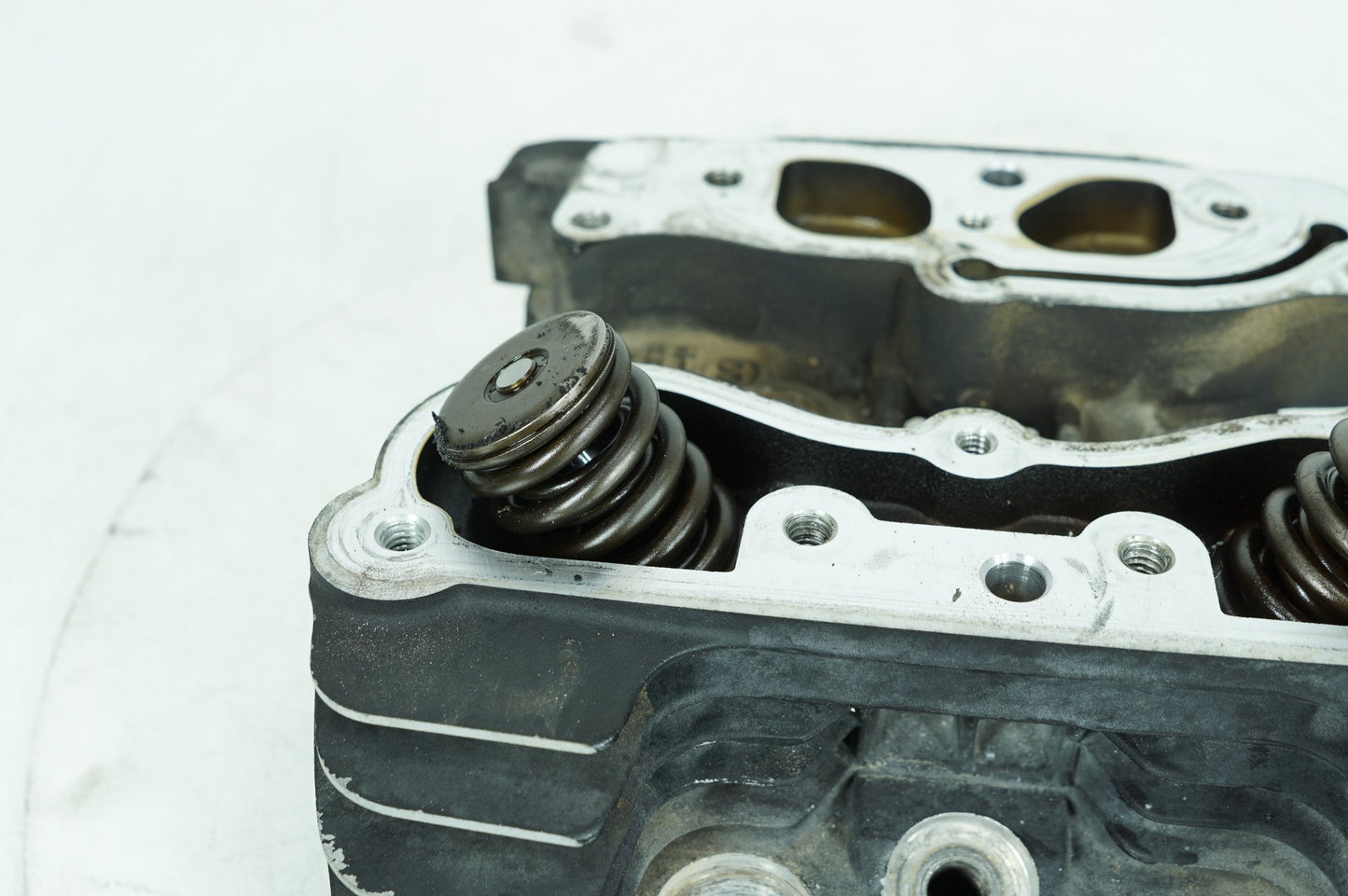 1999 - 2006 Harley-Davidson Touring Road King Classic Front Twin Cam Engine Cylinder Head 16723-99