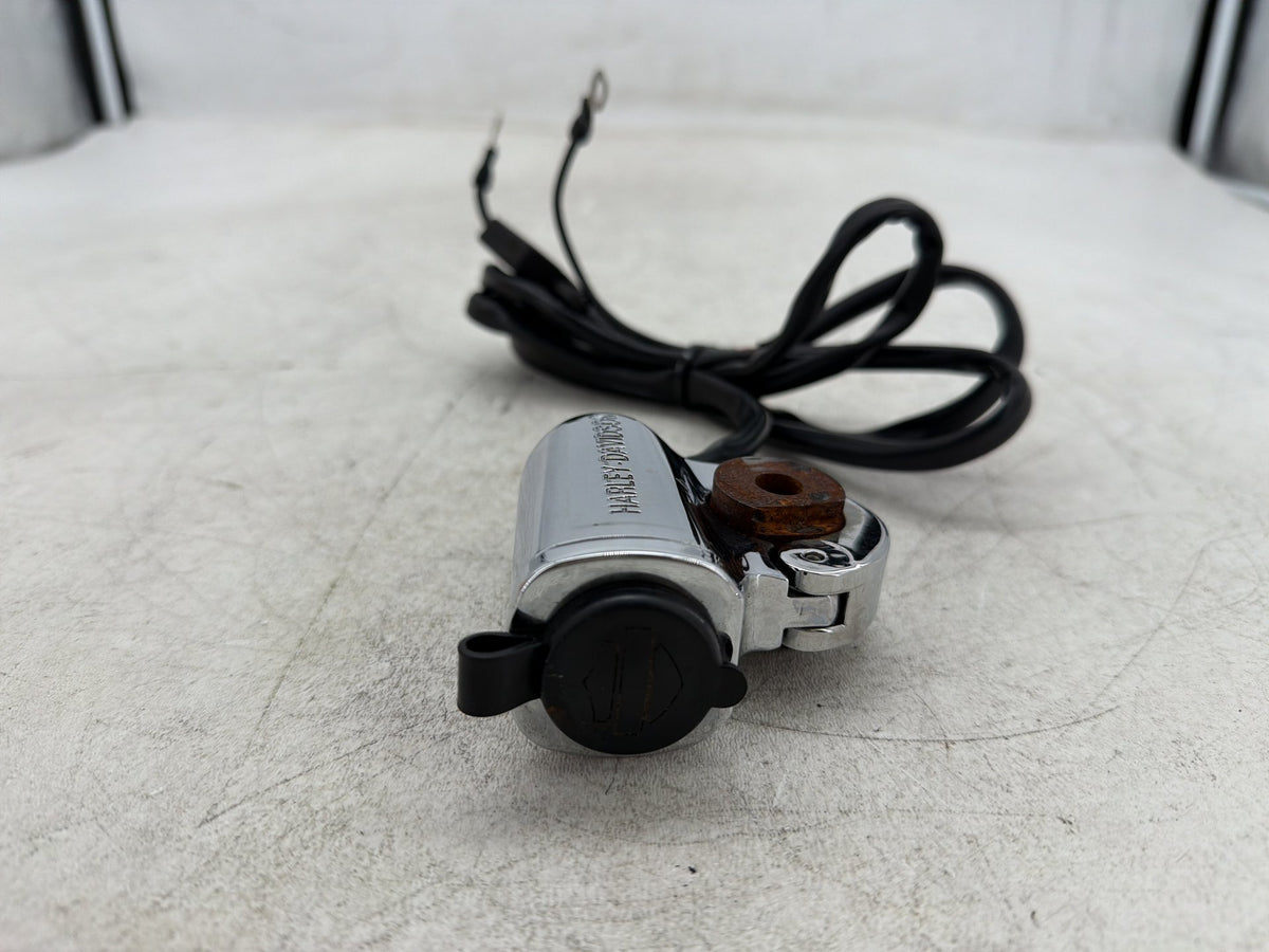 2001 Harley Fat Boy Softail FLSTFI OEM Handlebar Mounted Auxiliary Power Port