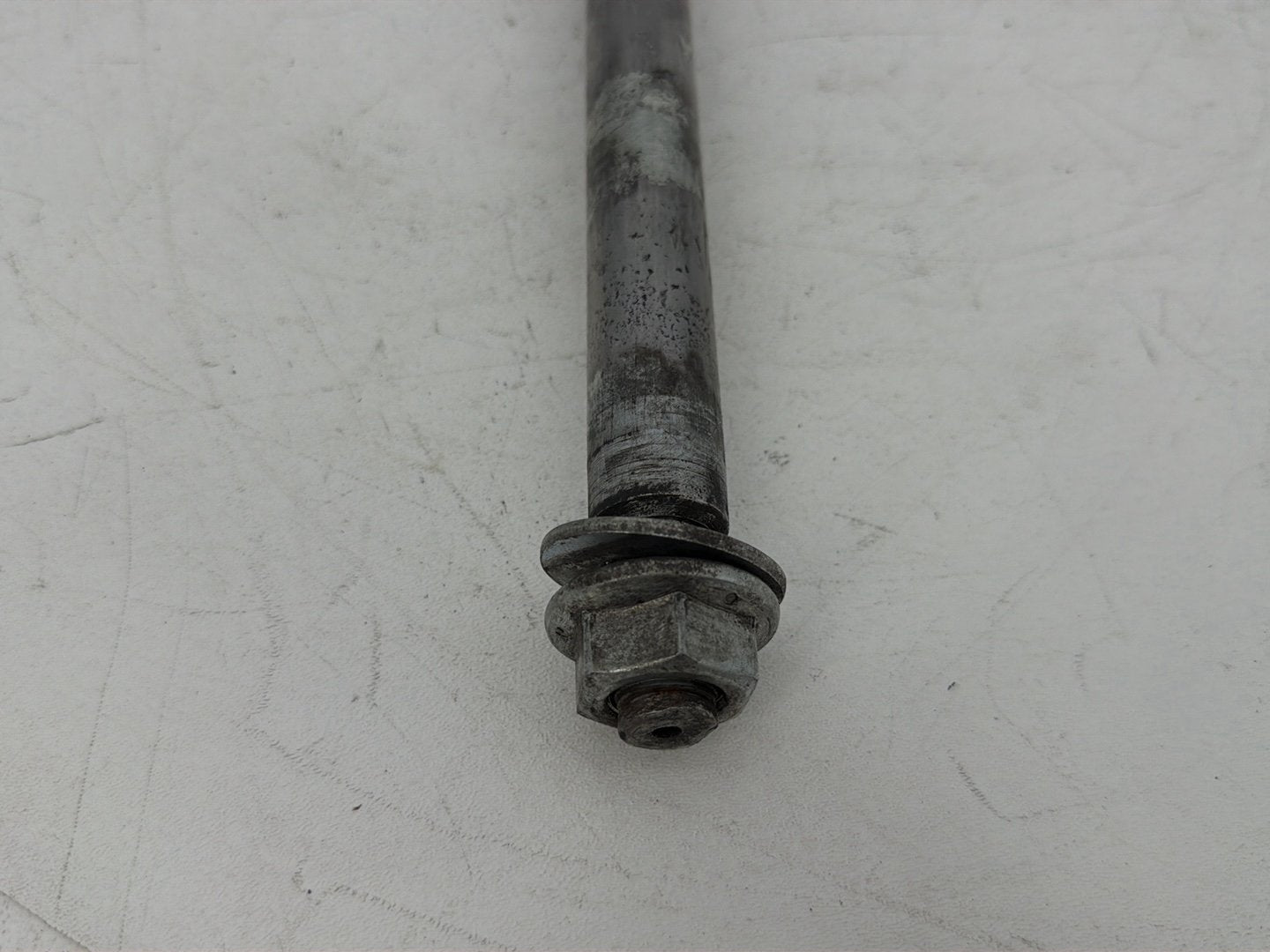 2007 - 2017 Harley-Davidson Dyna Super Glide Custom Rear Wheel Axle Bolt Shaft 41114-06