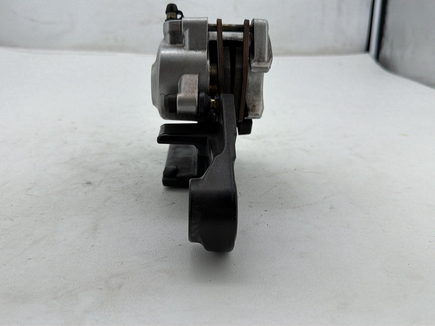 2006 Harley Sportster 883 XL883 OEM Rear Back Brake Caliper w/ Bracket