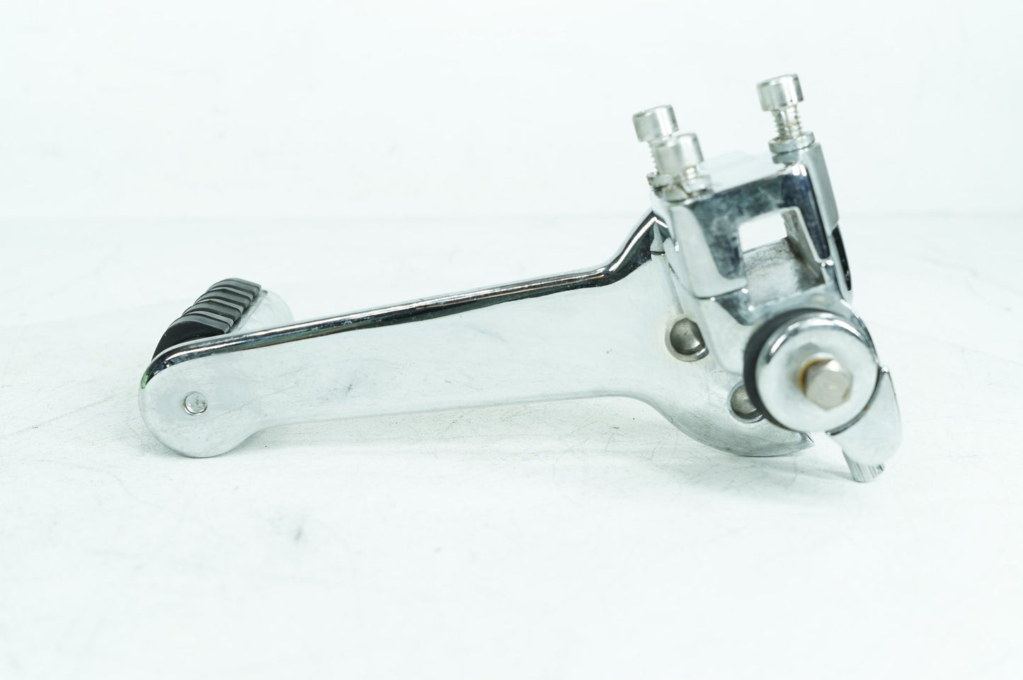 2007 - 2011 Harley-Davidson Touring Electra Glide Classic Rear Passenger 1 Foot Peg Step Rest Kuryakyn