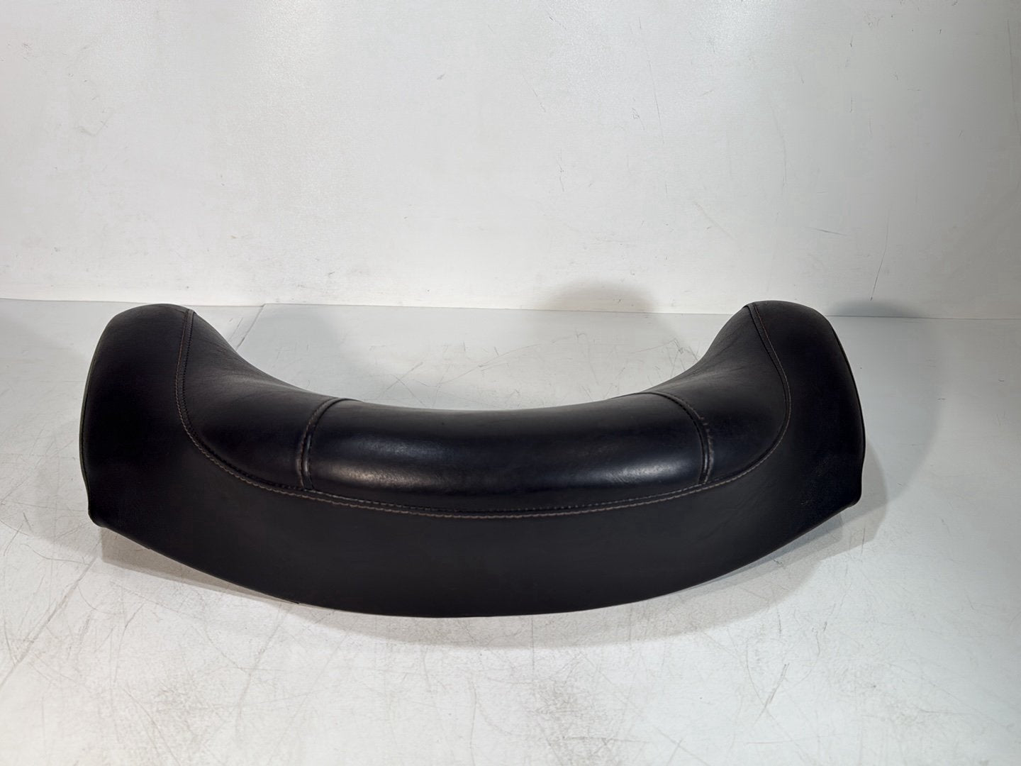 2008 - 2016 Harley-Davidson Touring Electra Glide Ultra Rear Passenger Backrest Cushion Pad 52395-10