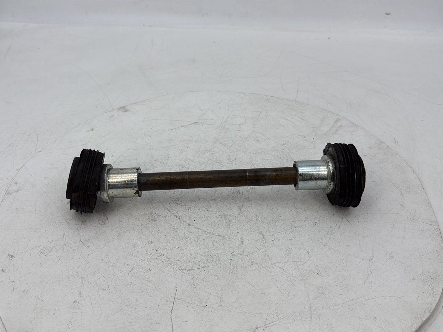 1999 - 2006 Harley-Davidson Touring Electra Glide Ultra Rear Fork Swingarm Pivot Bolt Shaft 47505-02