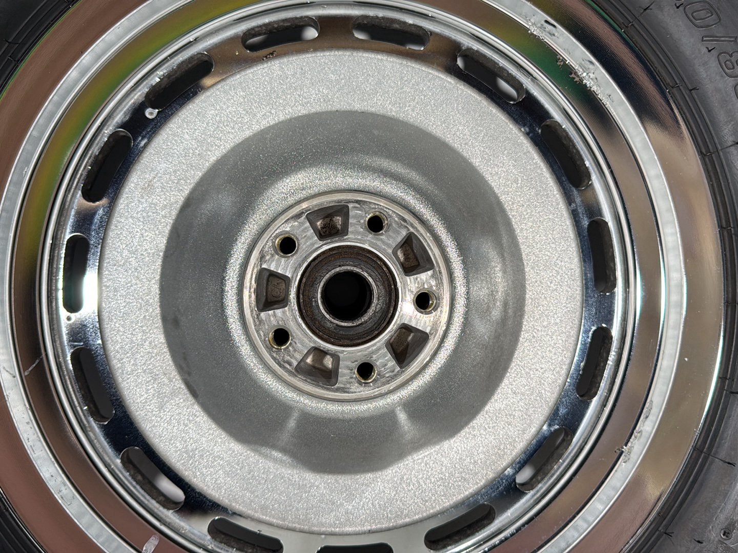 2004 - 2013 Harley-Davidson Sportster 1200 Custom Rear Wheel Rim Tire  	43335-05