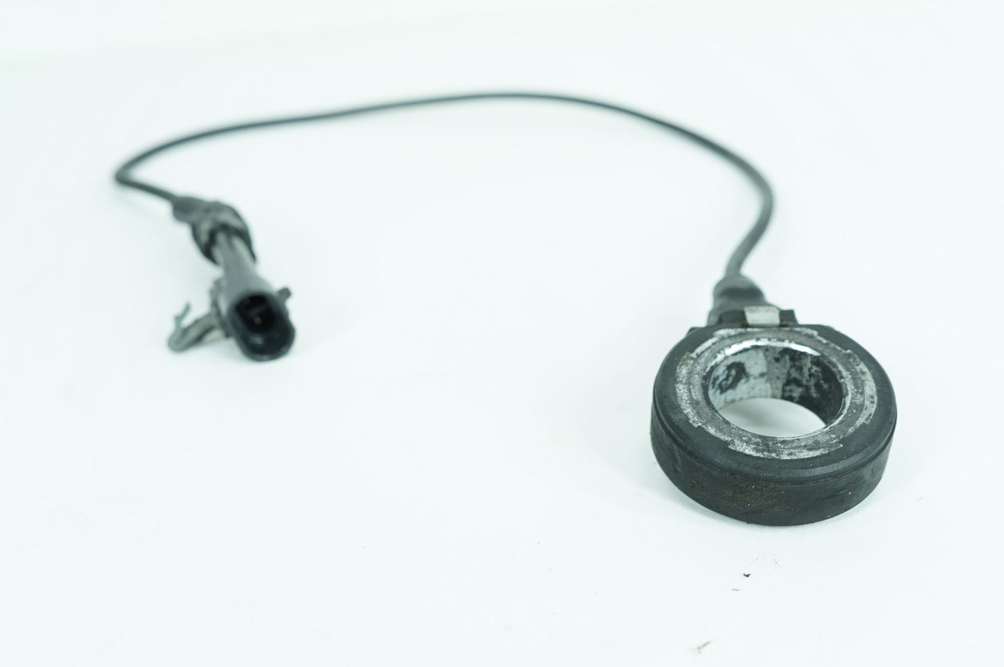 2012 - 2016 Harley-Davidson Touring Electra Ultra CVO Rear Wheel ABS Speed Sensor 40615-08