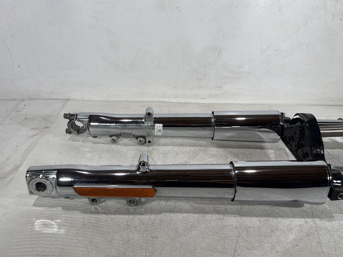 2013 Harley Electra Glide Touring CVO Screamin Eagle OEM Front Triple Tree Set & LH RH Fork Legs Sliders