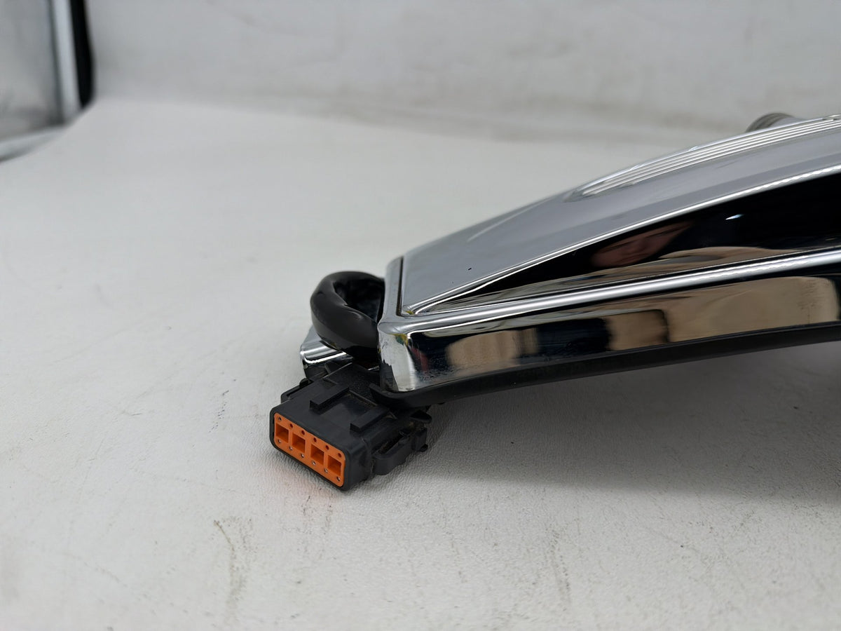 2007 Harley Electra Glide Touring CVO Eagle OEM Fuel Gas Tank Dash Console NOKey