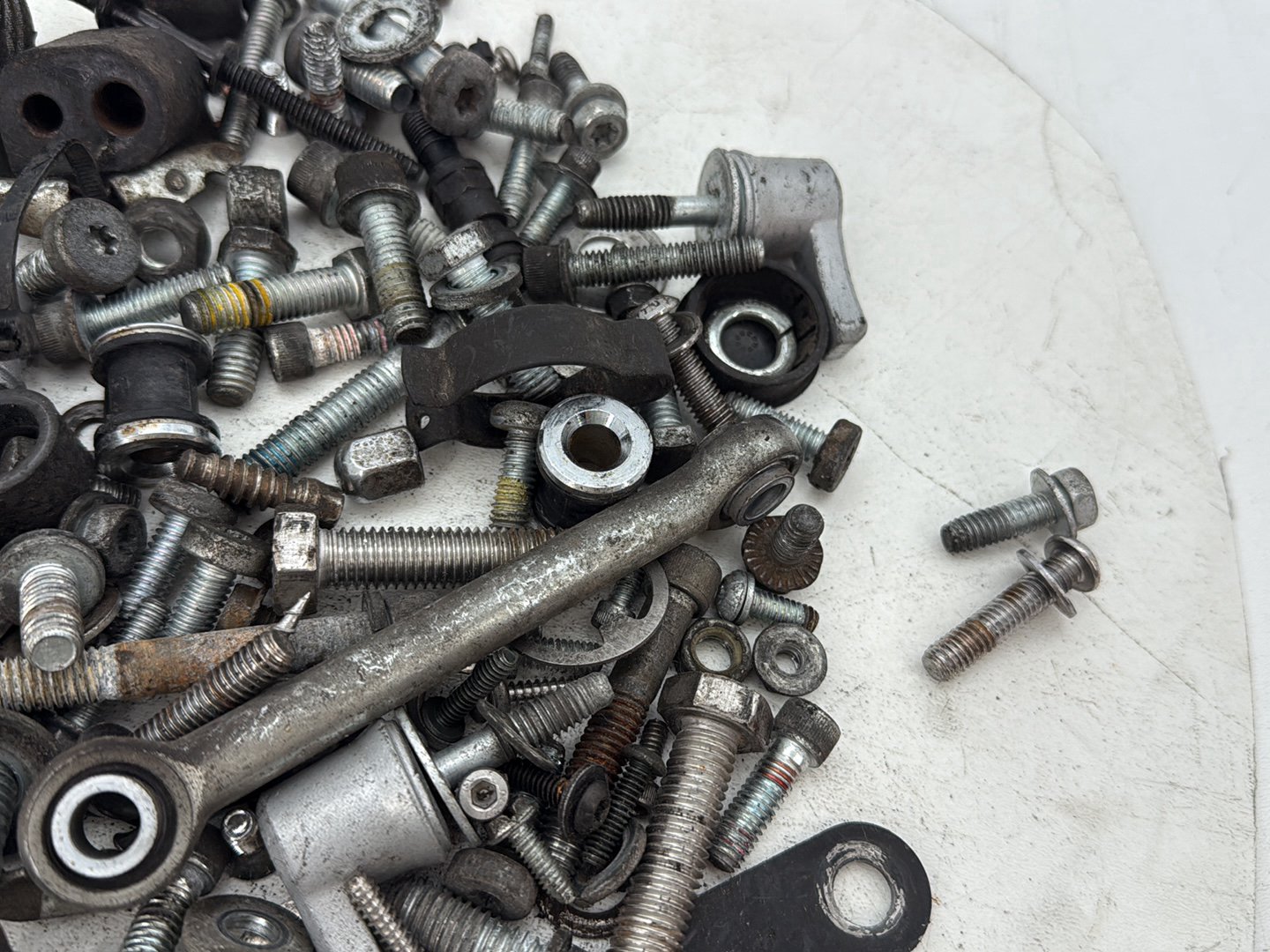 2018 Harley Electra Glide Touring Ultra FLHTCU OEM Hardware Bolts Nuts & Brackets