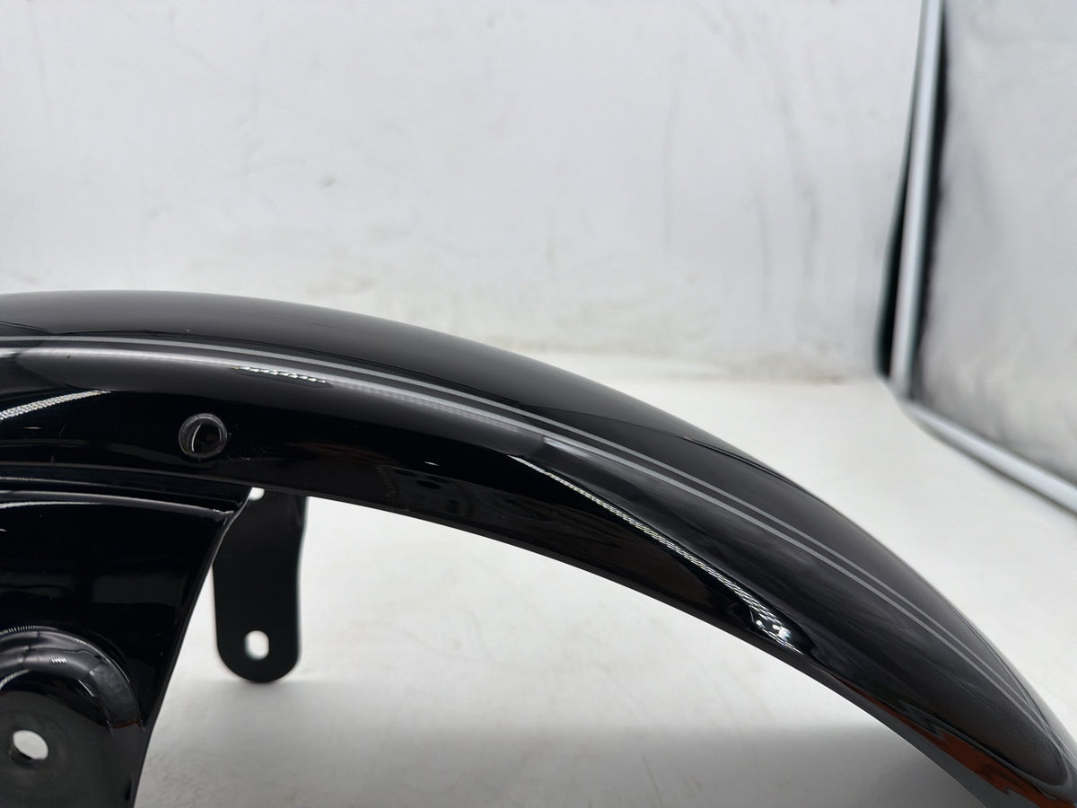 2006 Harley Softail Deuce FXSTDI OEM Front Wheel Fender Shell Panel