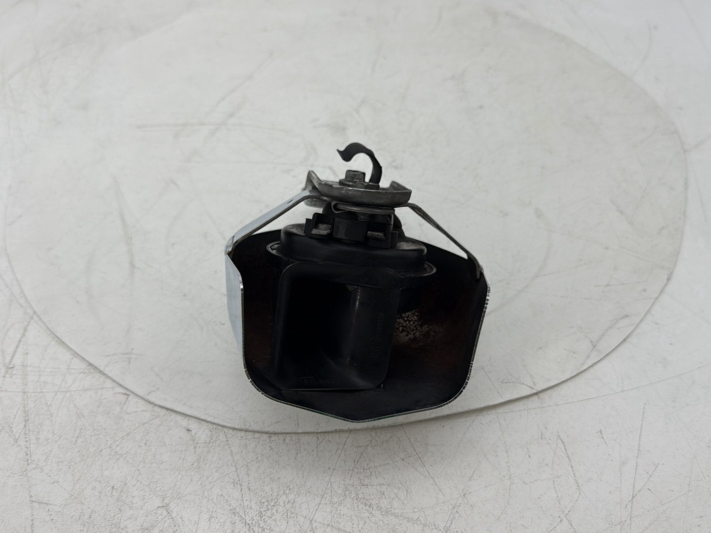 2008 Harley Electra Glide Touring Ultra FLHTCUI OEM Horn Signal Klaxon Chrome Cover