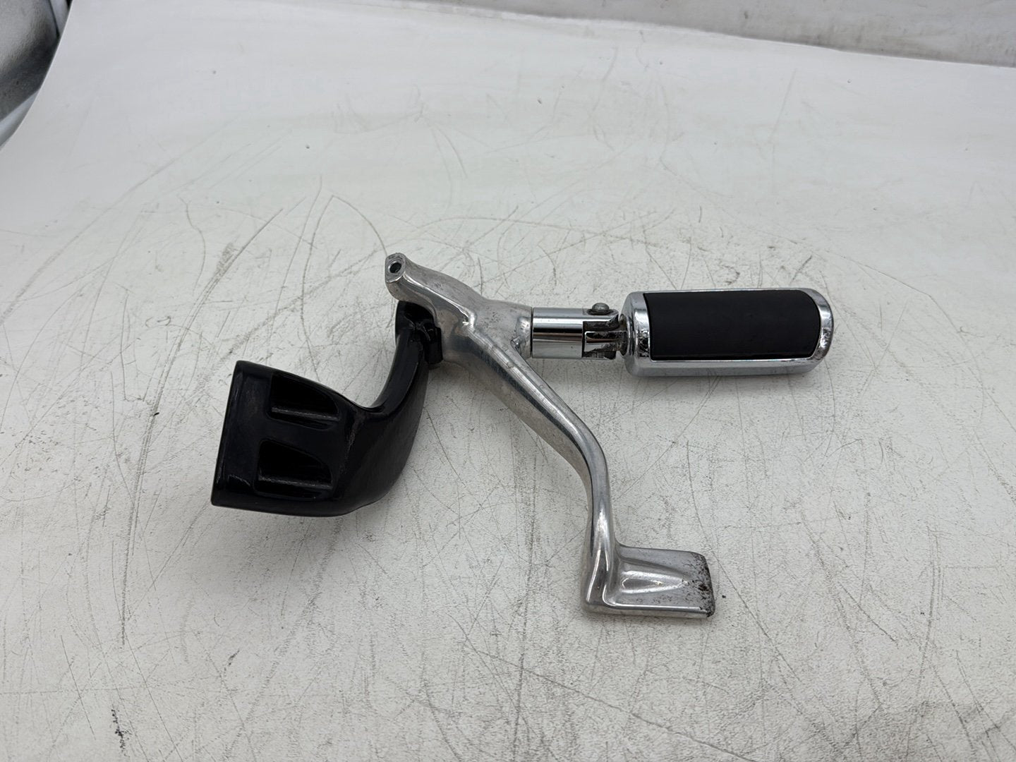 2006 Harley Sportster XL883L 883 Low OEM Left Right Foot Brake Control Pegs