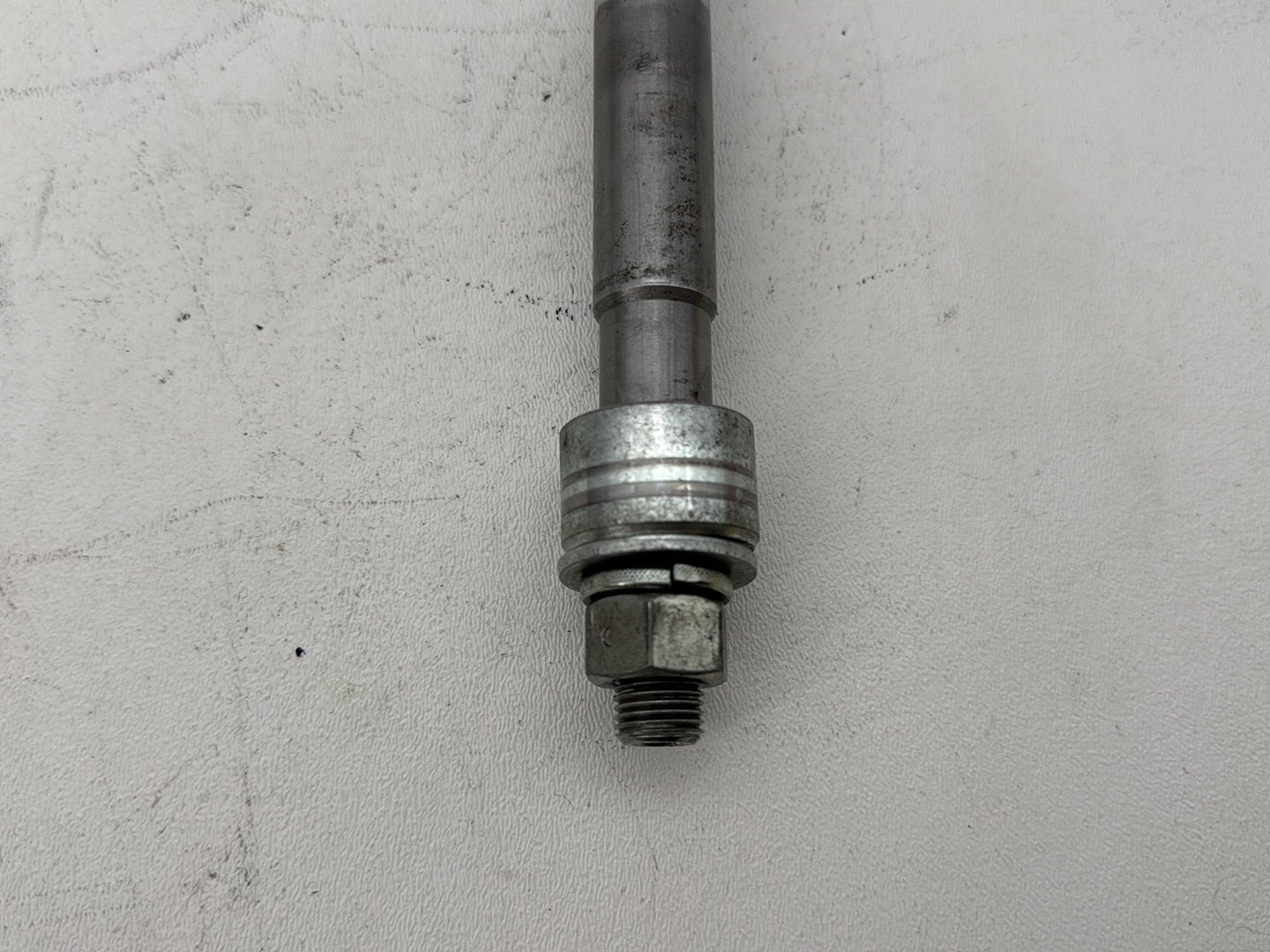 1991 Harley Heritage Softail Classic FLSTC OEM Front Wheel Axle Bolt Shaft