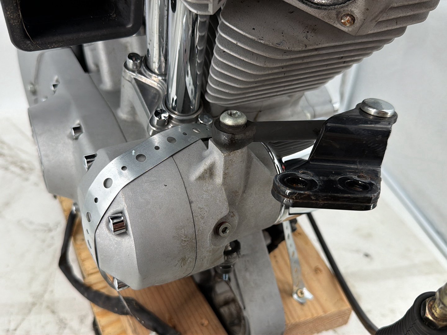 2004 - 2013 Harley-Davidson Sportster 883 Custom EFI 883 Engine Motor Transmission 19567-07