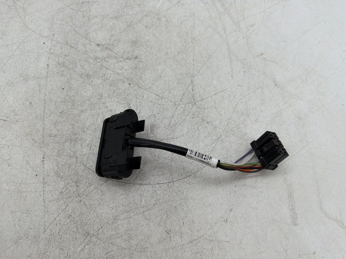 2011 Harley Electra Glide Touring Ultra OEM Dash Indicator Lamp Wire Plug 68789-96A