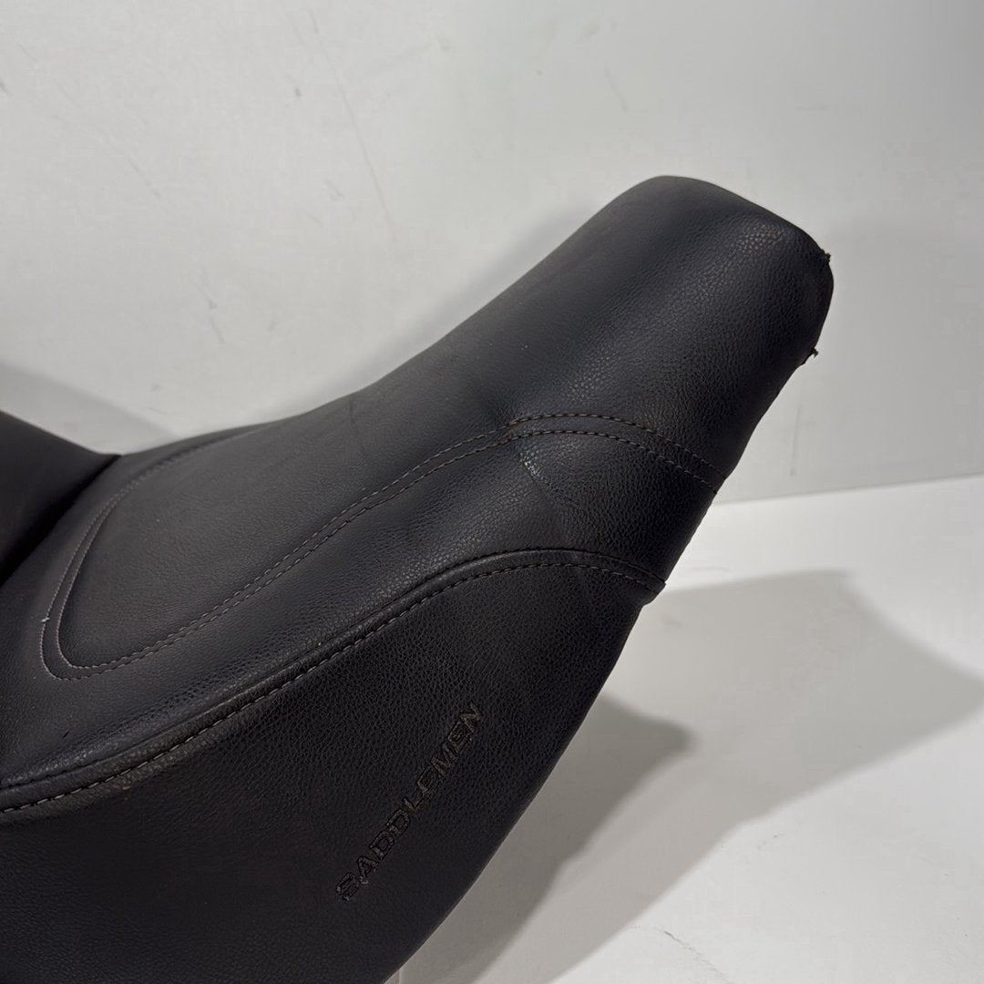 2017 - 2026 Harley-Davidson Softail Heritage Classic 114 Passenger Rider Driver Seat Saddle SADDLEMEN
