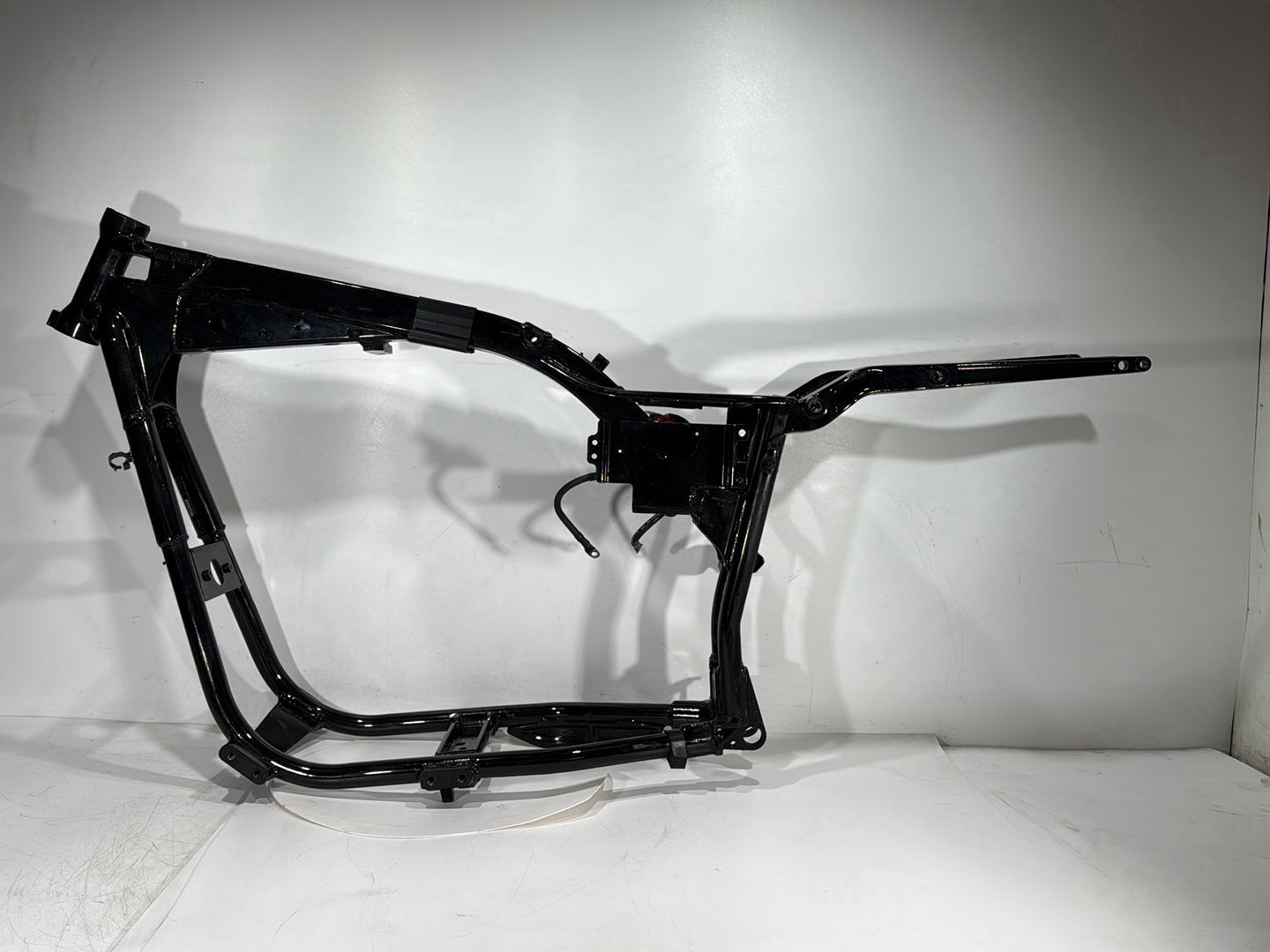 2002 Harley Dyna FXD Super Glide OEM Body Main Frame Chassis SLVG
