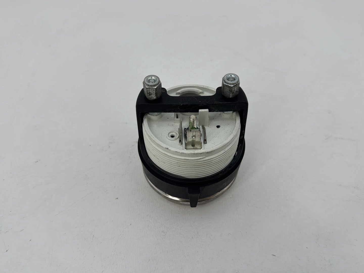 2007 - 2012 Harley-Davidson Touring Road Glide Battery Volt Meter Gauge 	75167-01A
