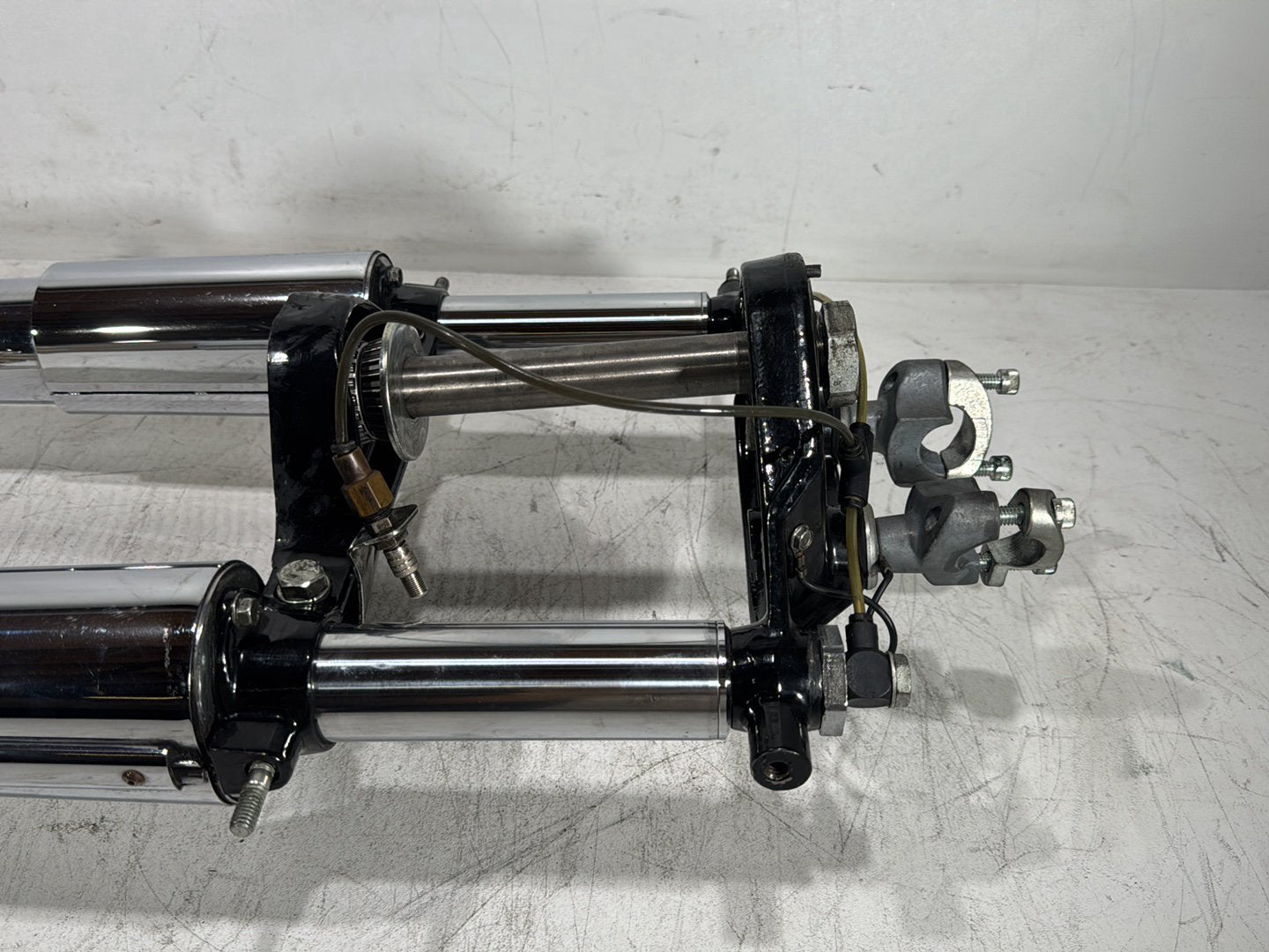 1996 Harley Road King Touring Police FLHPI OEM Front Triple Tree Set & LH RH Fork Legs Sliders