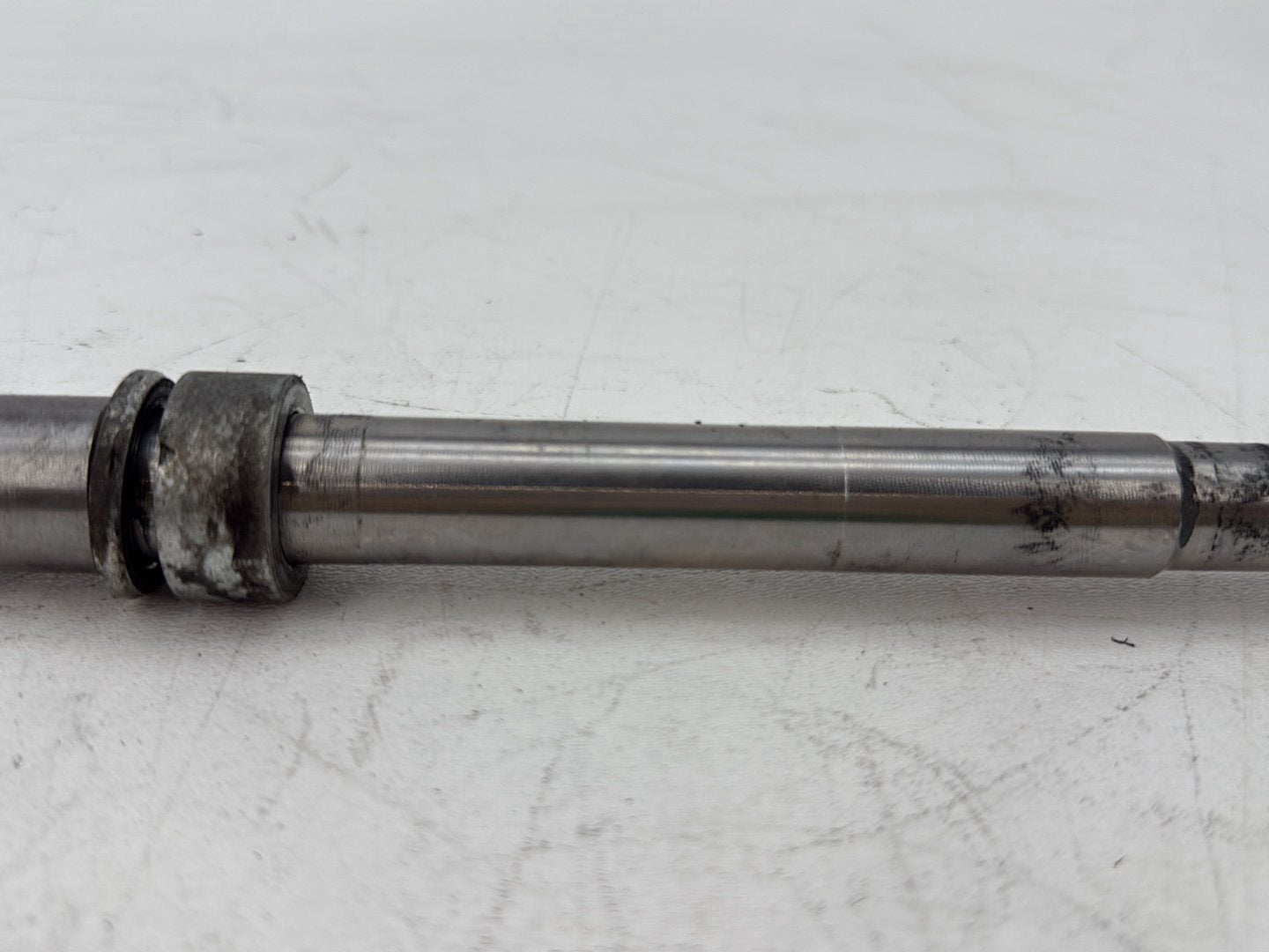 2004 - 2013 Harley-Davidson Sportster 1200 Custom Front Wheel Axle Bolt Shaft 43895-00