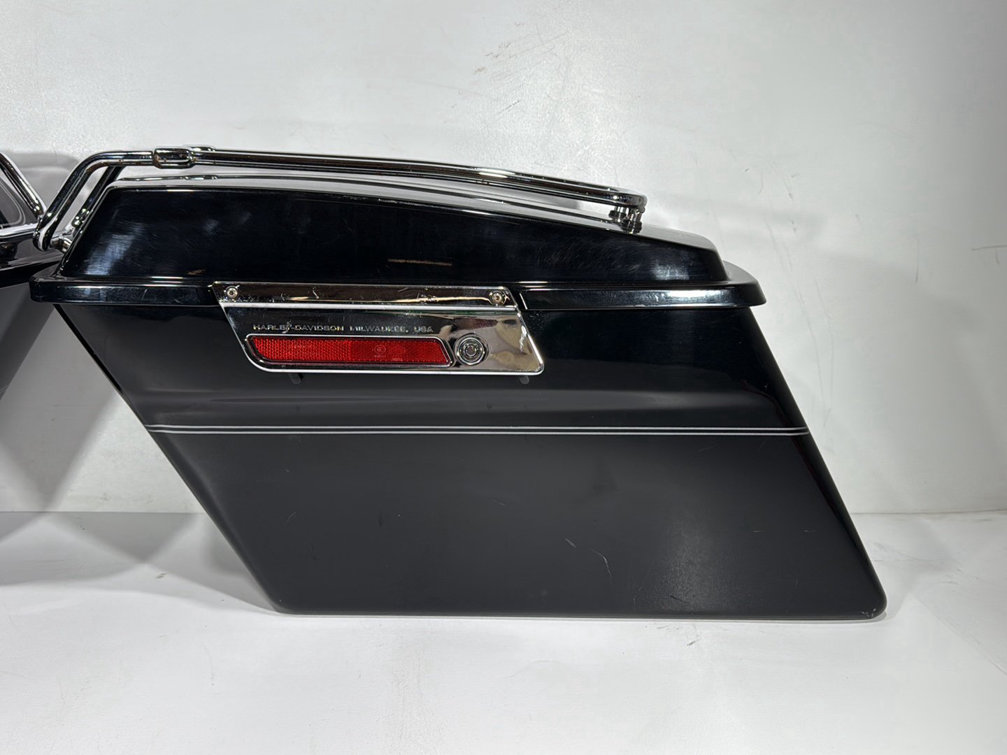 2008 Harley Touring FLHTCU Electra Glide Ultra OEM Left Right Saddlebags Luggage NOKey