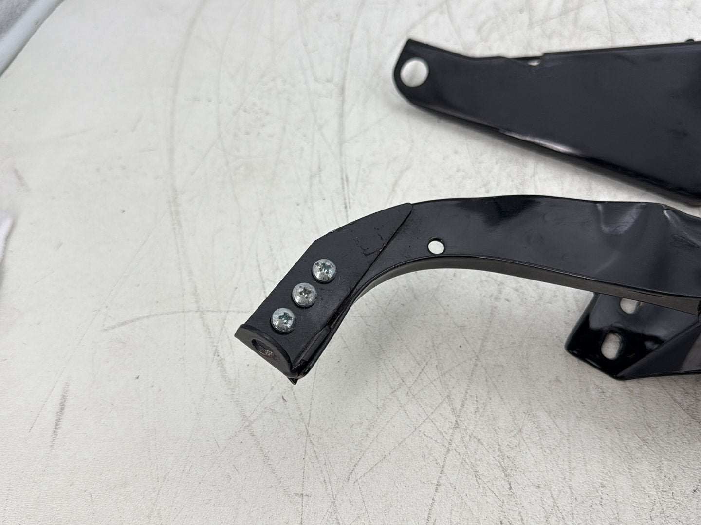 2007 Harley Electra Glide Touring Ultra OEM Right Left Fairing Support Brackets