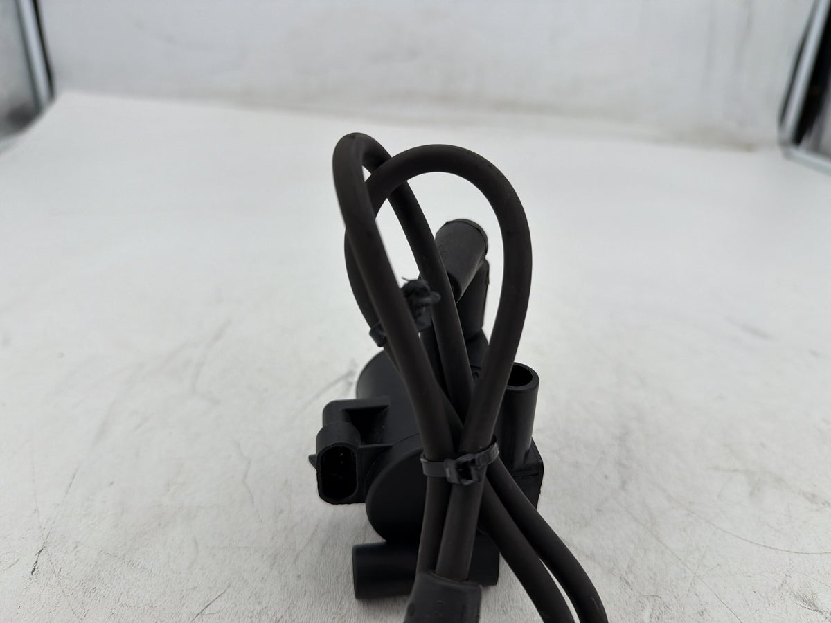 2014 Harley Electra Glide Touring Ultra OEM Ignition Coil Spark Plugs Cable