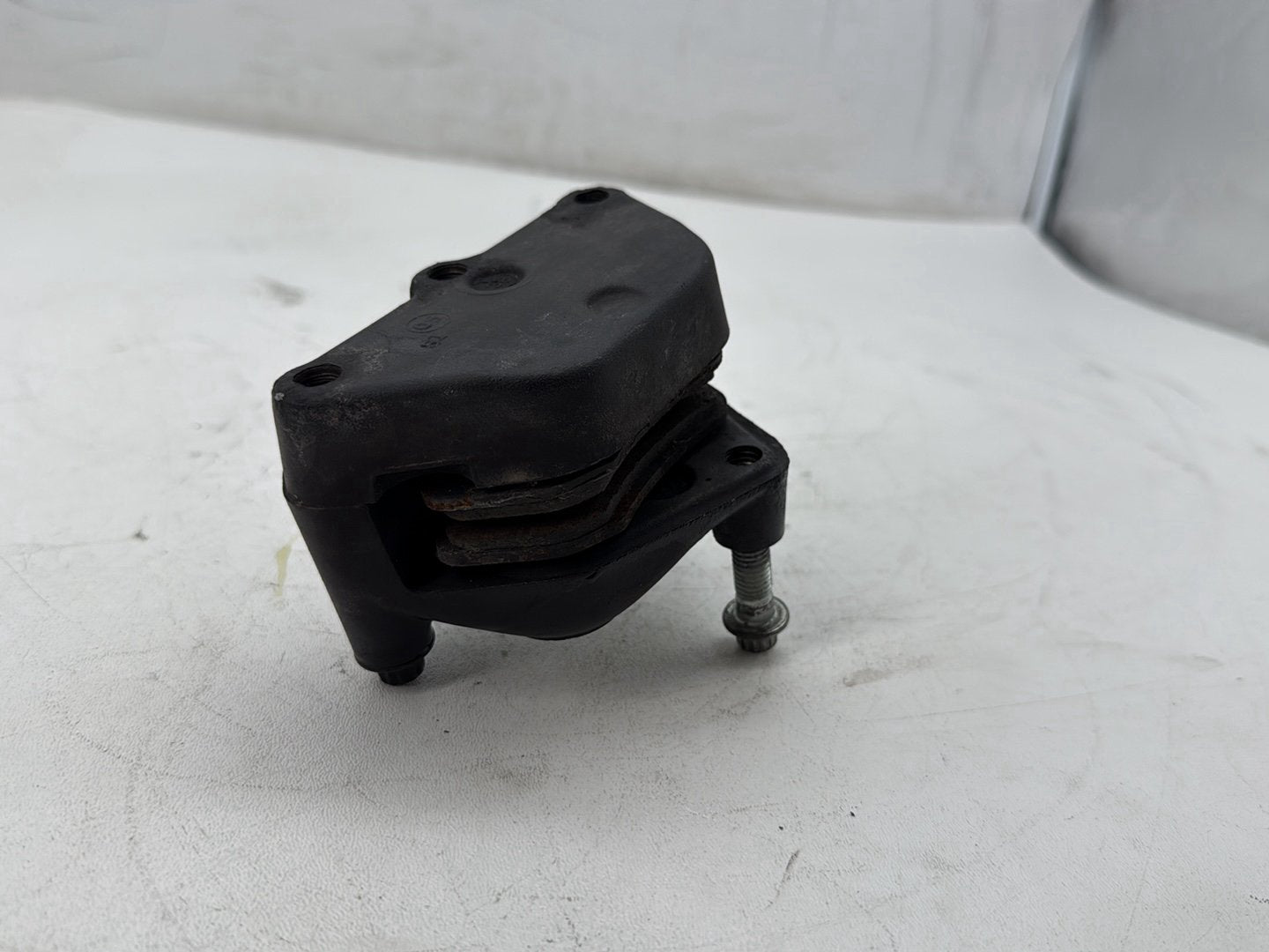 2006 Harley Touring FLHTCI Electra Glide Classic OEM Front Left 1 Brake Caliper