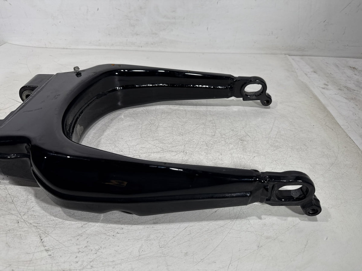 2013 Harley Street Glide Touring FLHX OEM Rear Fork Swingarm Swing Arm