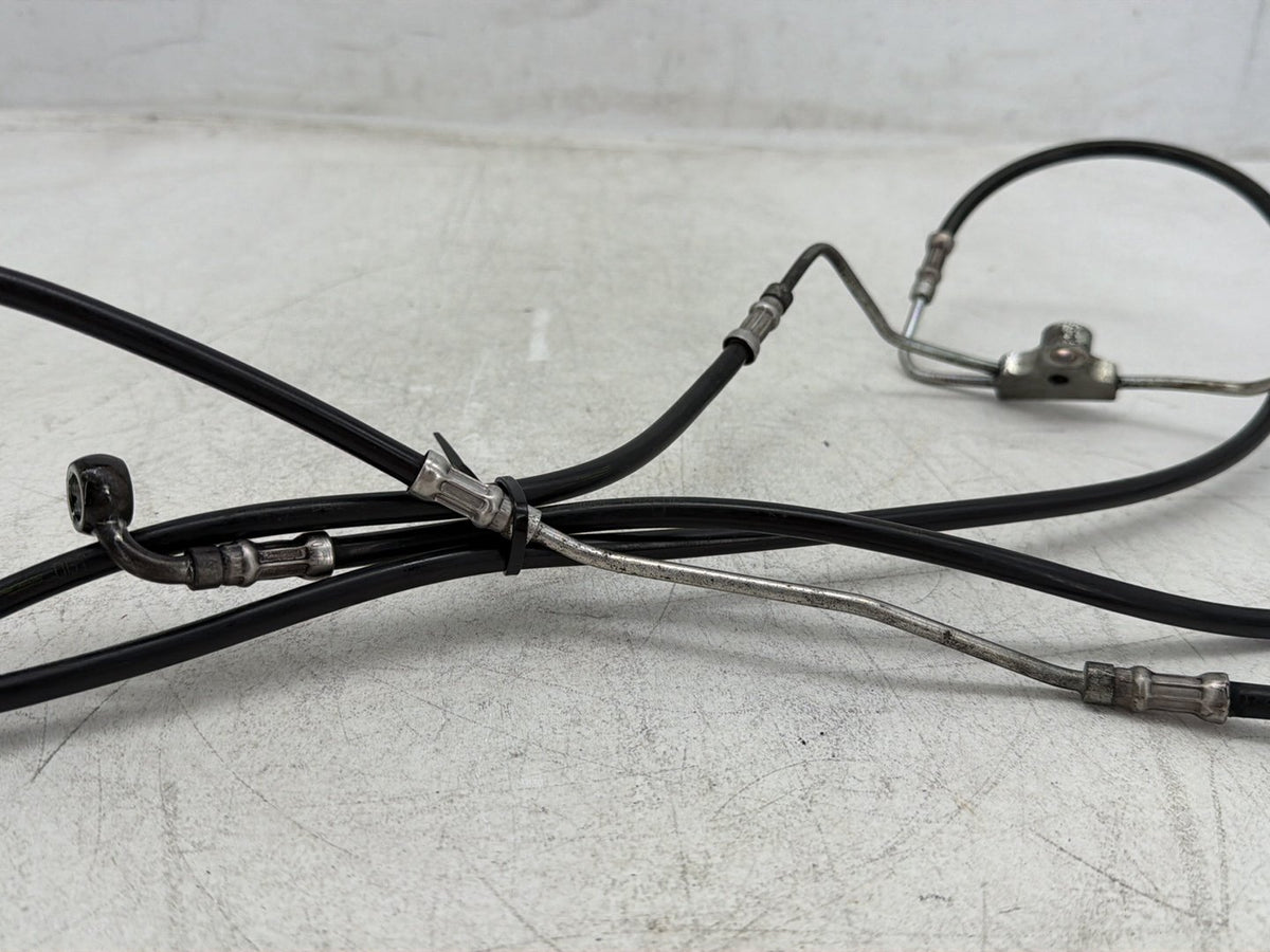 2010 Harley Electra Glide Touring Ultra OEM Front Brake Hose Line Pipe ABS