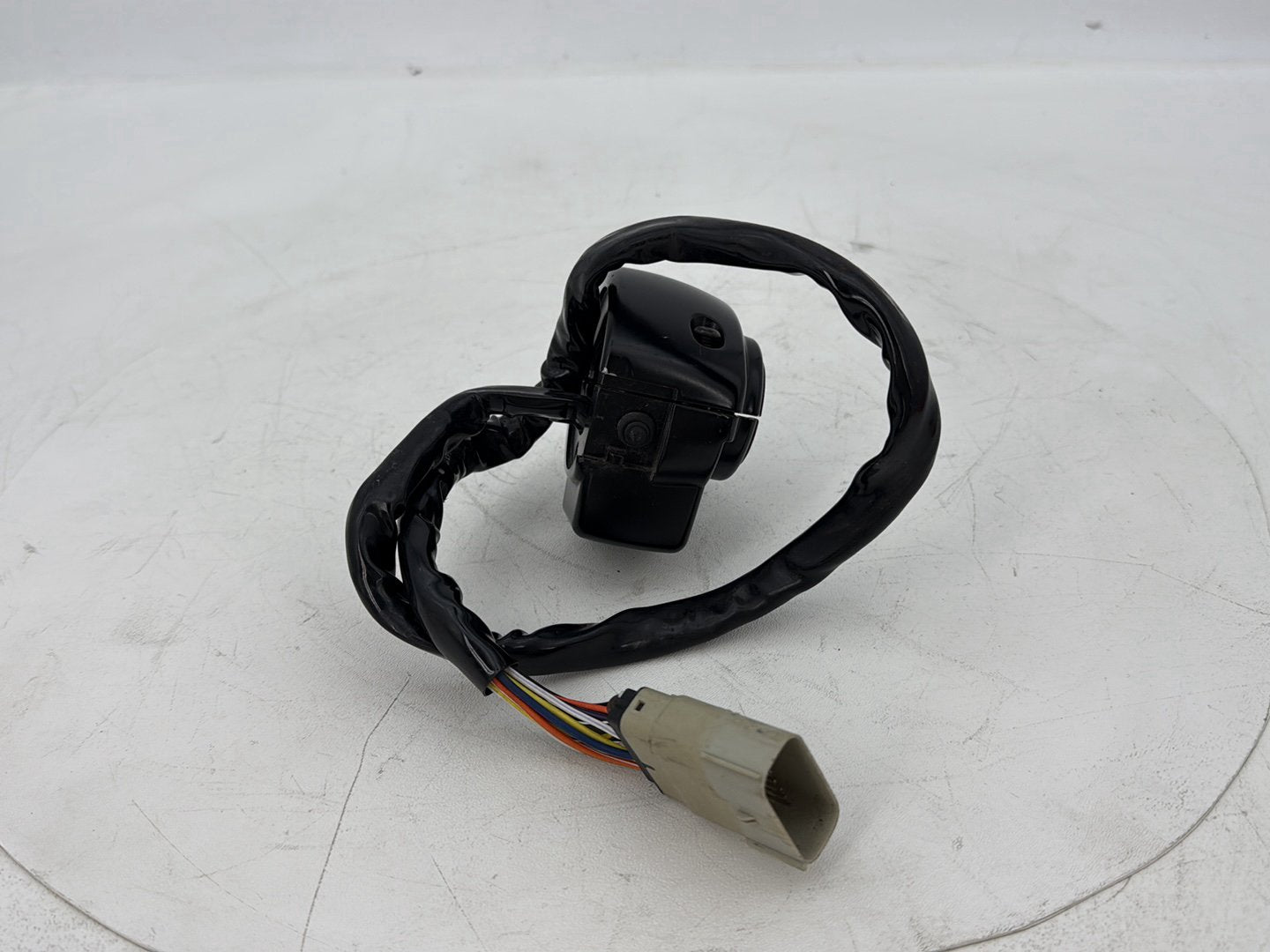 2007 - 2012 Harley-Davidson Touring Electra Glide Ultra Left Turn Signal Headlight Switches Controls 71682-06