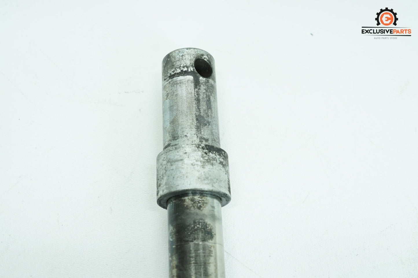 2003 Harley Touring FLHRCI Road King Classic OEM Front Wheel Axle Bolt Shaft