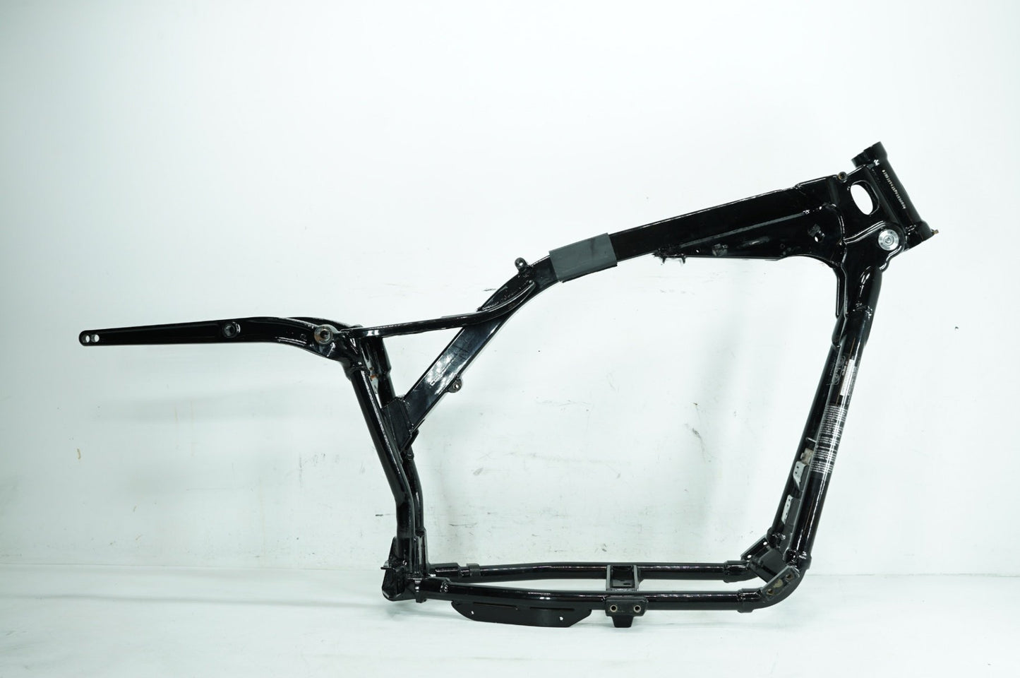 2007 - 2016 Harley-Davidson Dyna Super Glide Custom Body Main Frame Chassis SLVG 47463-06BHP