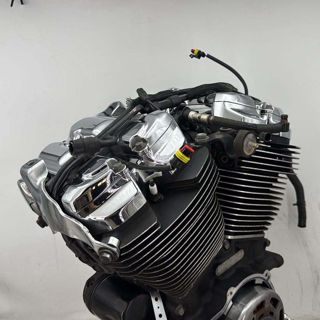 18 Harley Electra Glide Touring Ultra OEM EFI Milwaukee M8 107 Engine Motor 52K