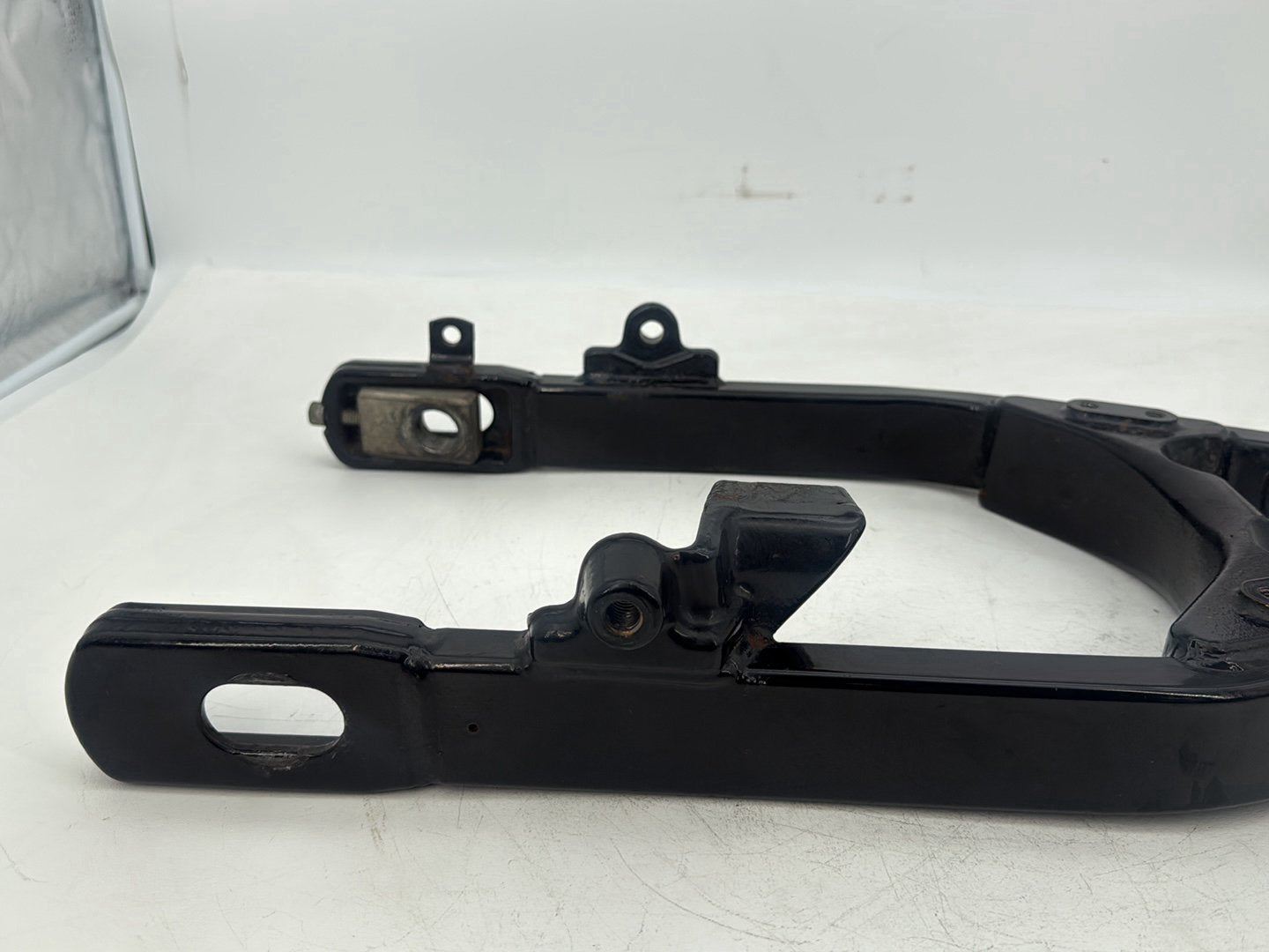 1999 - 2006 Harley-Davidson Dyna Super Glide Rear Fork Swingarm Swing Arm  	47820-06