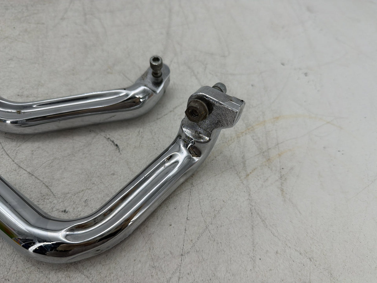 09 Harley Electra Touring CVO Left Right Foot Rest Peg Support Bracket SCRATCHED