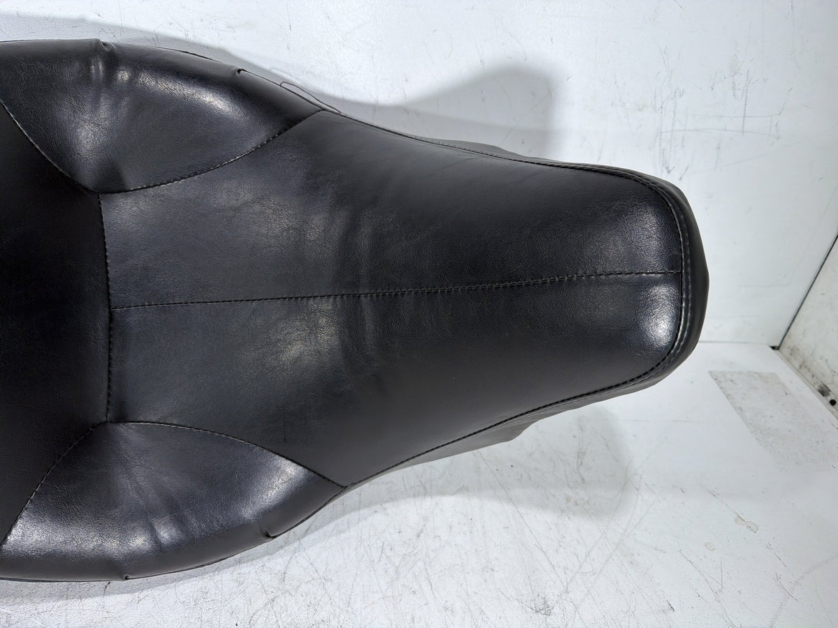 2004 Harley Electra Glide Screamin Eagle OEM Passenger Rider Driver Seat Saddle