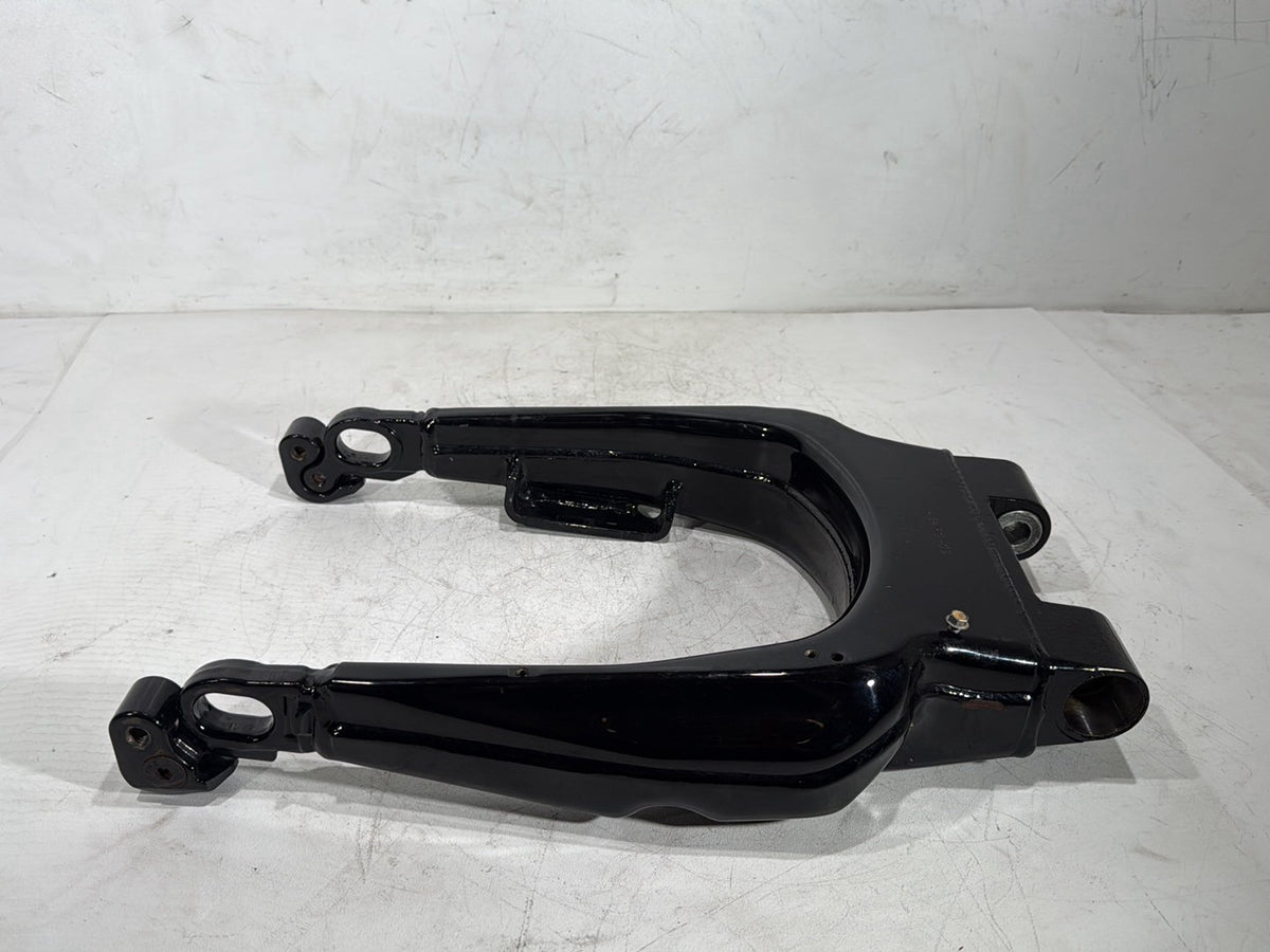 2010 Harley Street Glide Touring FLHX OEM Rear Fork Swingarm Swing Arm