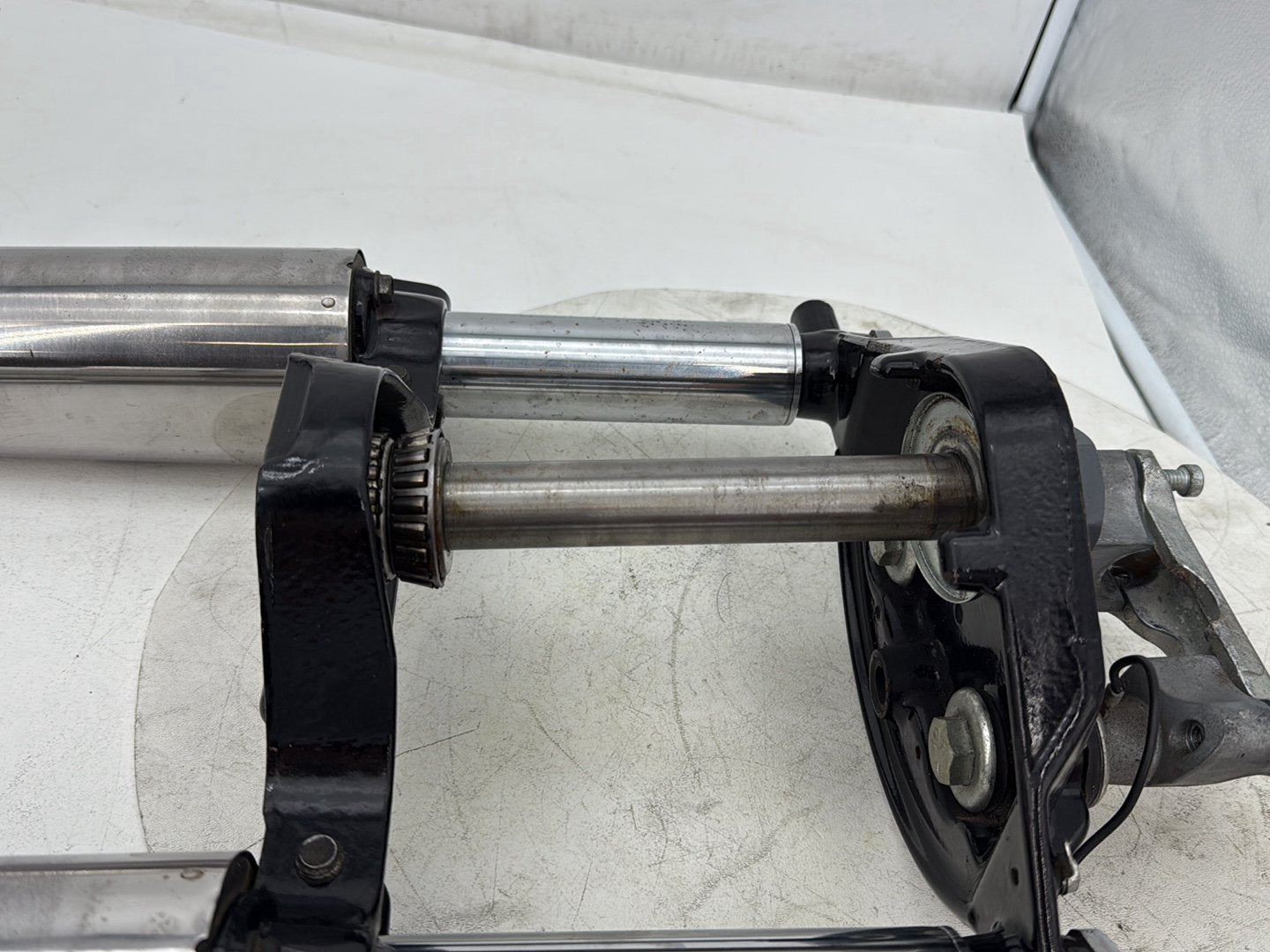 11 Harley Electra Glide OEM Front Triple Tree Set &amp; LH RH Fork Legs Sliders