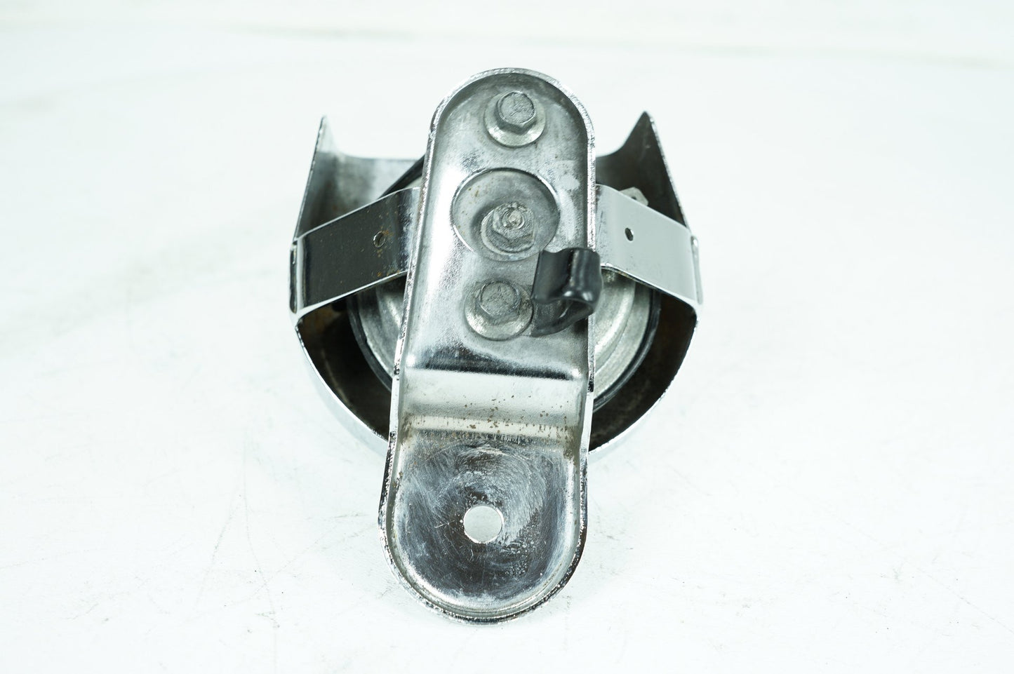 2007 - 2013 Harley-Davidson Touring Electra Glide Horn Signal Klaxon Chrome Cover 69012-93A