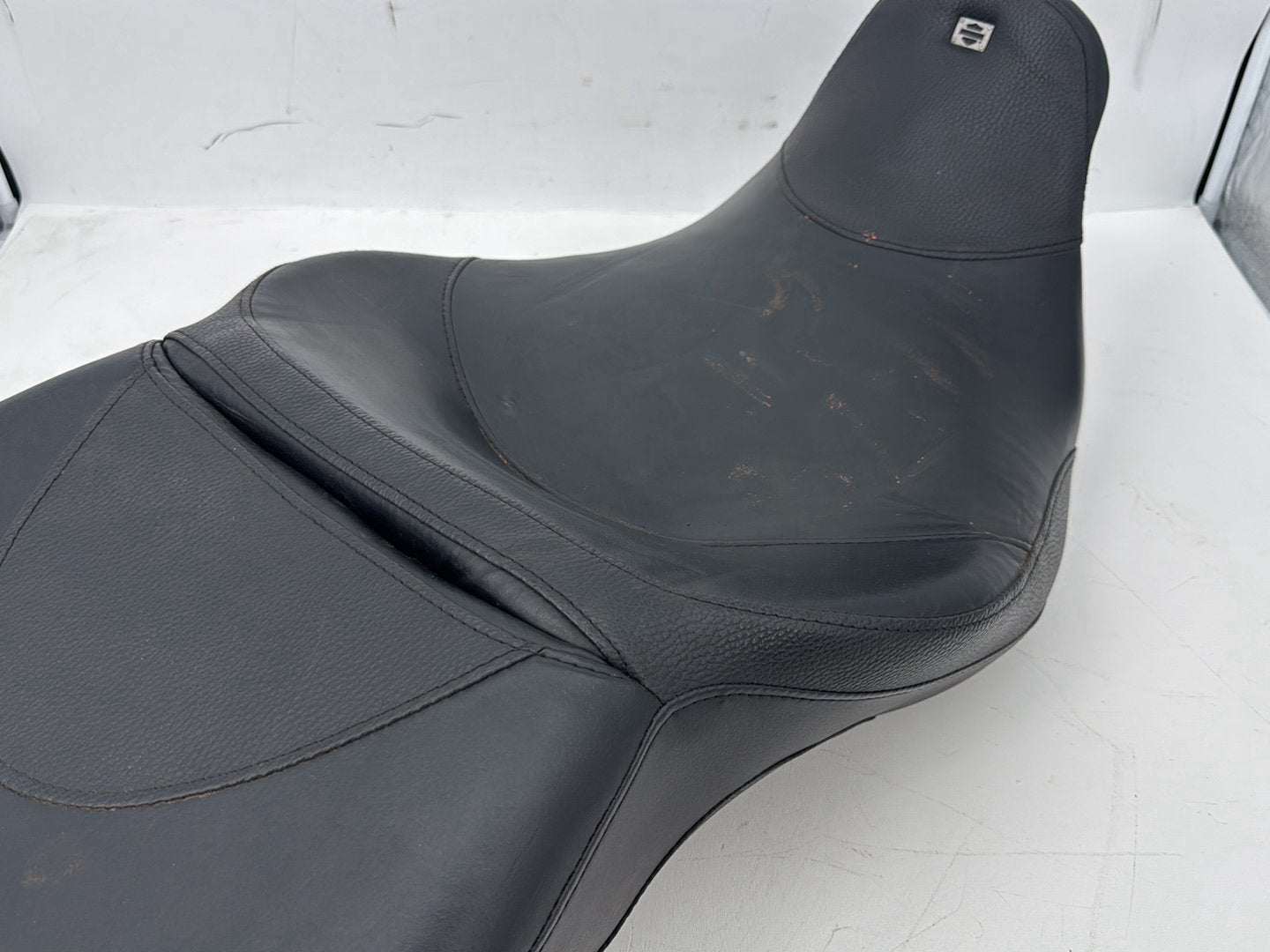 2008 - 2016 Harley-Davidson Touring Electra Glide Ultra Passenger Rider Driver Seat Saddle 52000033