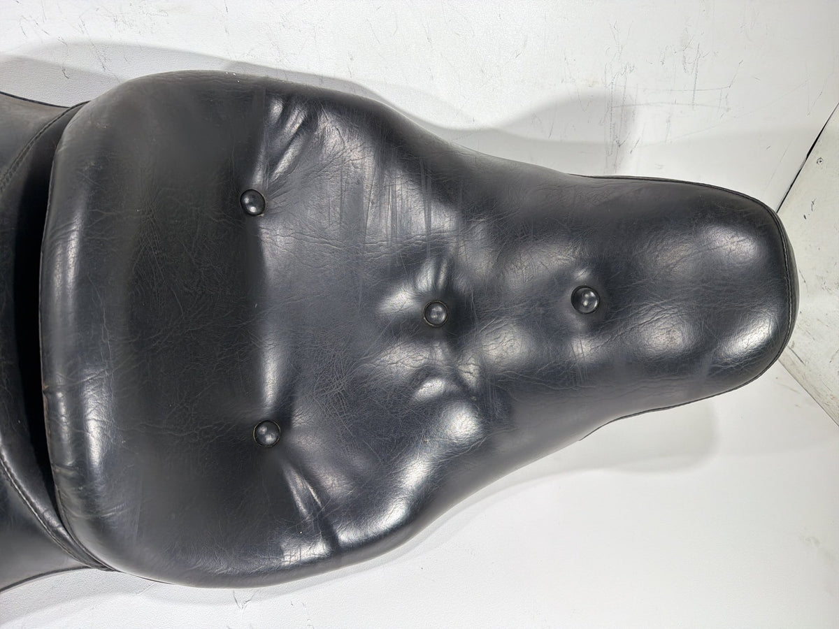 2004 Harley Electra Glide Touring Ultra OEM Passenger Rider Driver Seat Saddle
