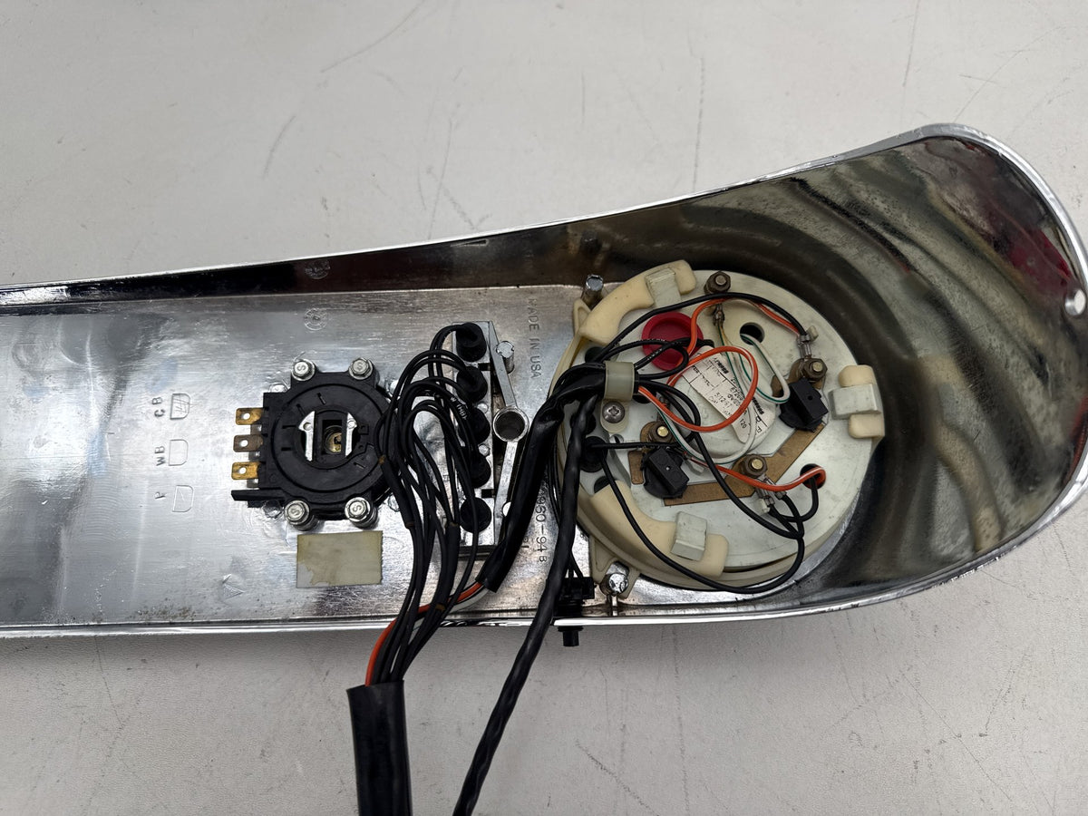 1997 Harley Road King Touring OEM Fuel Tank Dash Console Speedometer NOKey 28K
