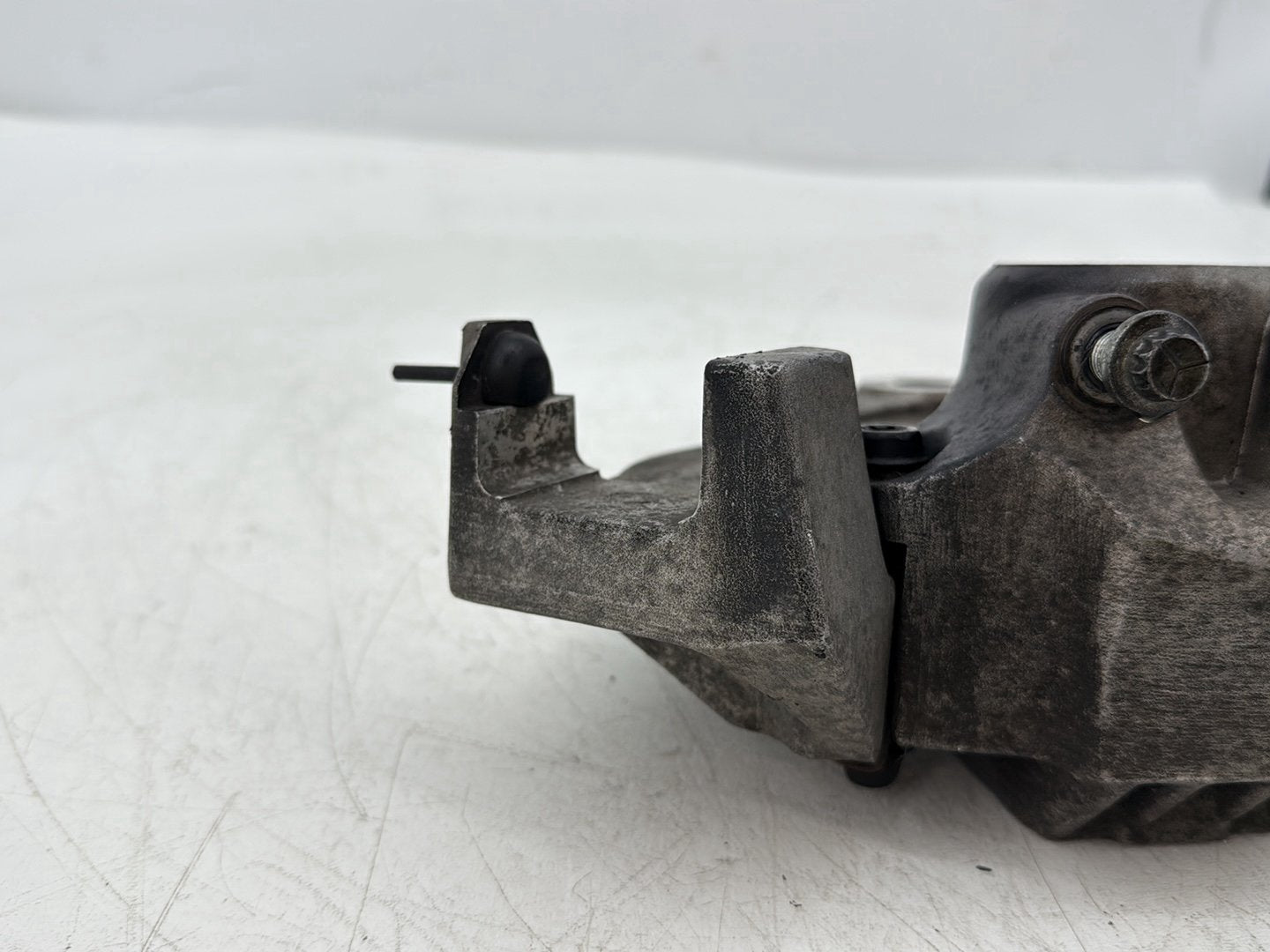 1995 Harley Touring FLHTCI Electra Glide Classic OEM Rear Back Brake Caliper w/ Bracket