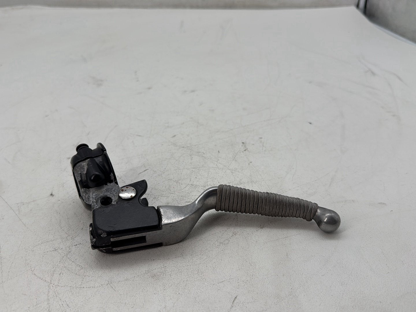 2006 Harley Touring FLHTCI Electra Glide Classic OEM Front Left Hand Clutch Control Lever