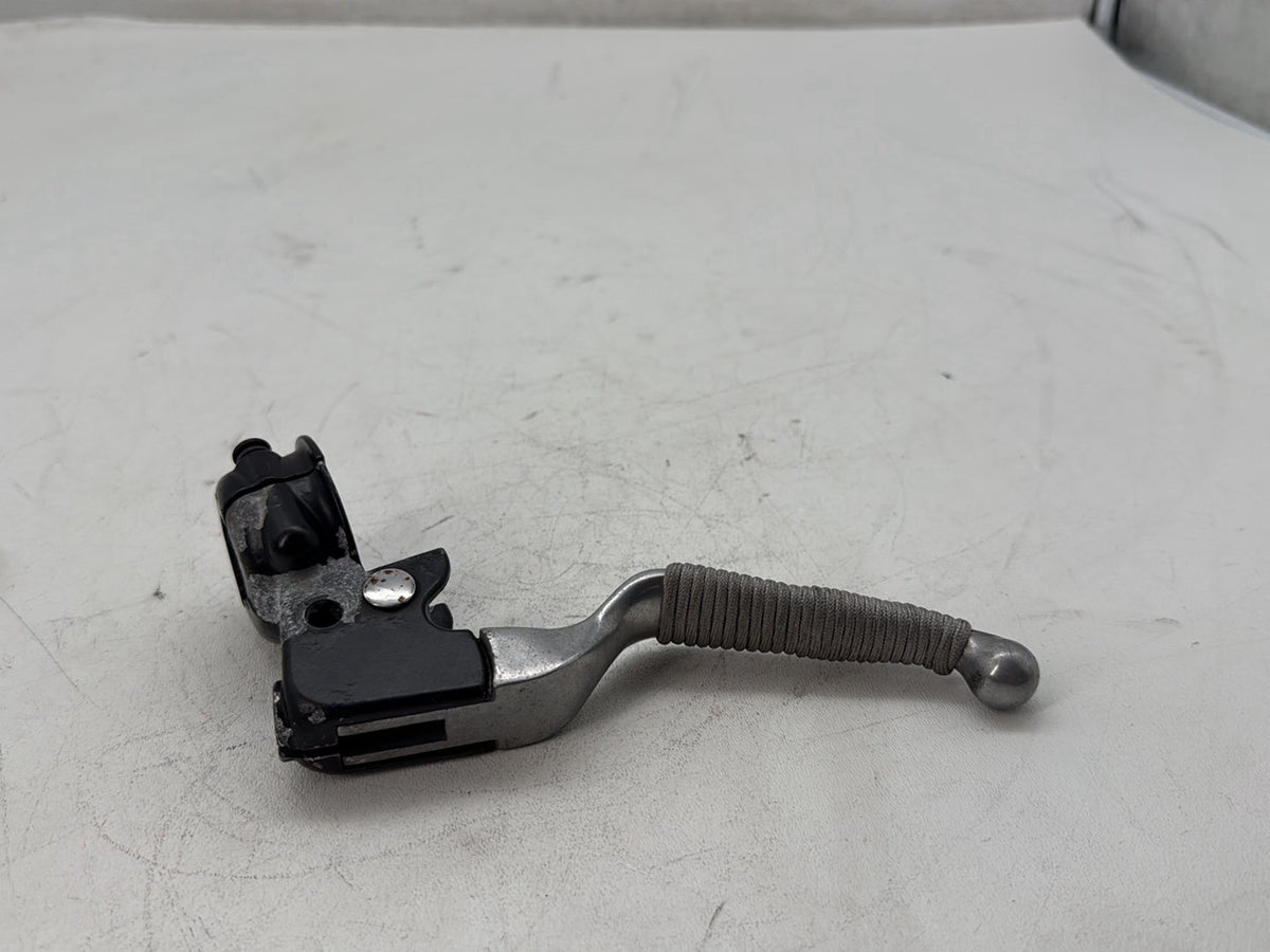 2006 Harley Touring FLHTCI Electra Glide Classic OEM Front Left Hand Clutch Control Lever