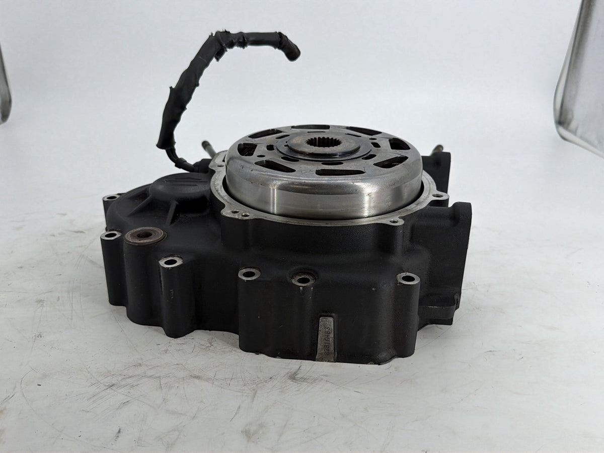 2019 Harley Touring FLHT Electra Glide OEM Crankcase Shaft Engine Motor Cover