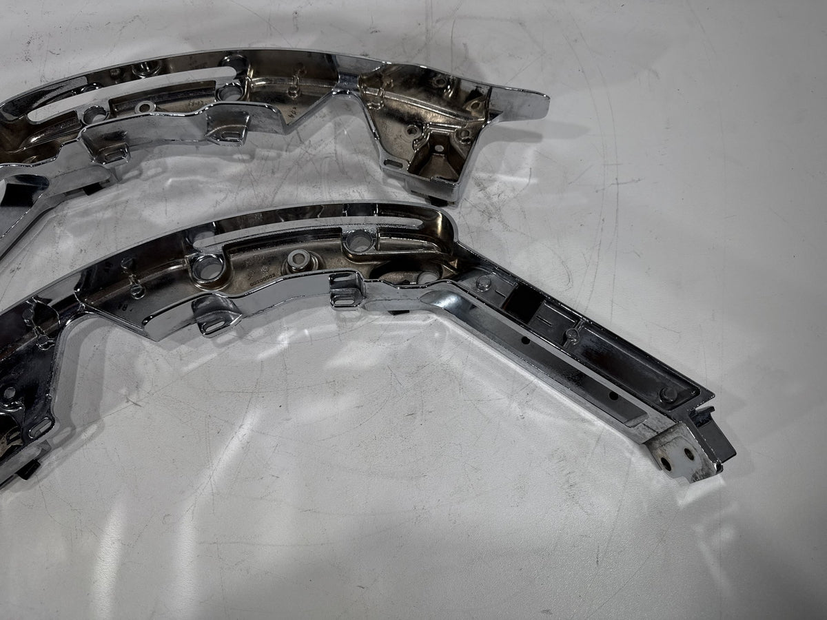 14 Harley Electra Touring Ultra OEM Left Right Saddlebag Fender Struts Brackets