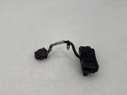1999 - 2006 Harley-Davidson Touring Road King Custom Dash Indicator Lamp Wire Plug In 68113-99B
